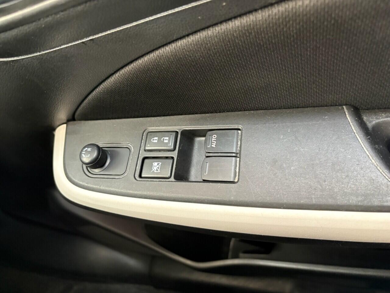 Suzuki Swift view 21