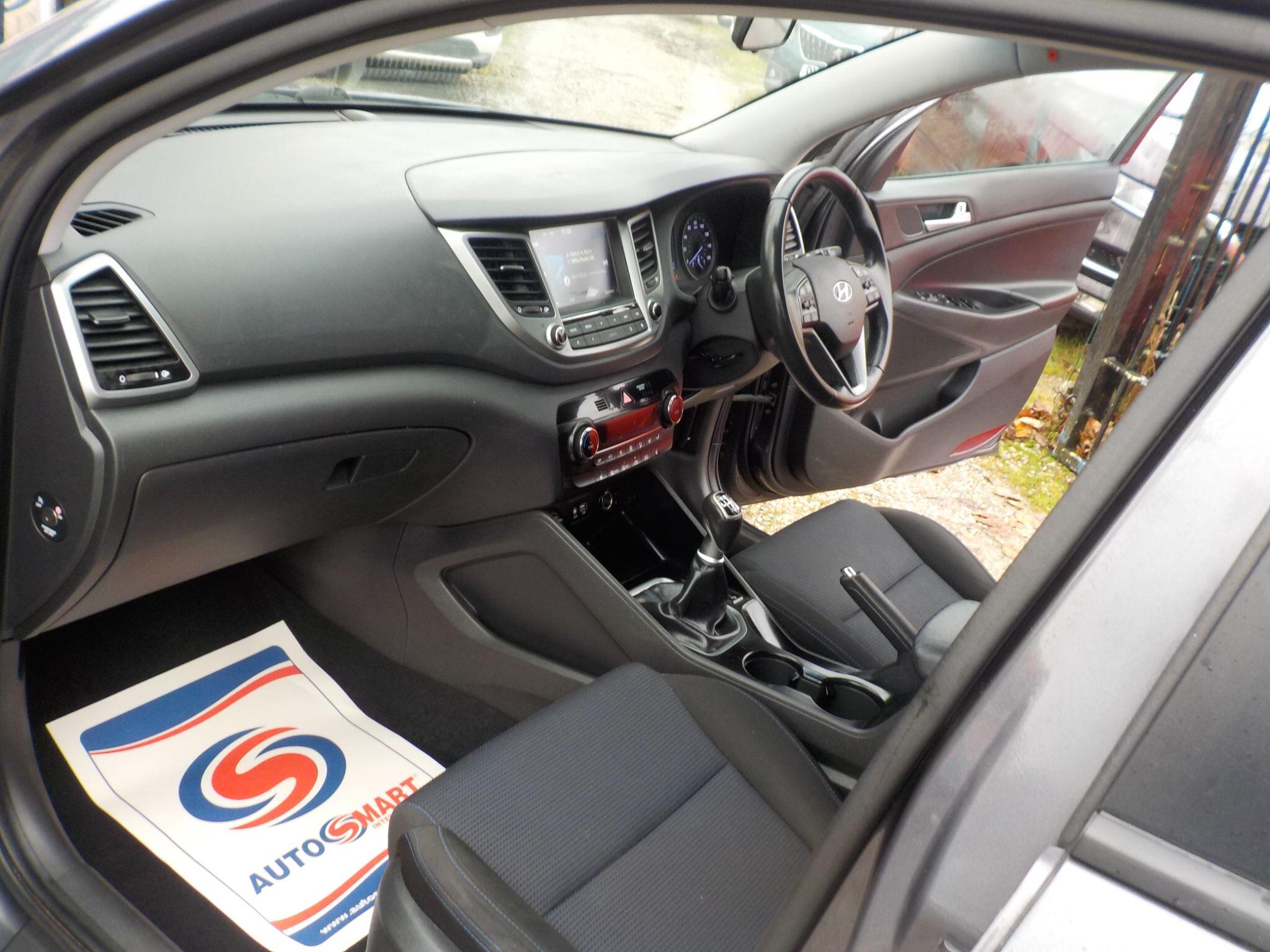 Hyundai TUCSON 1.7 CRDi Blue Drive SE Nav Euro 6 (s/s) 5dr