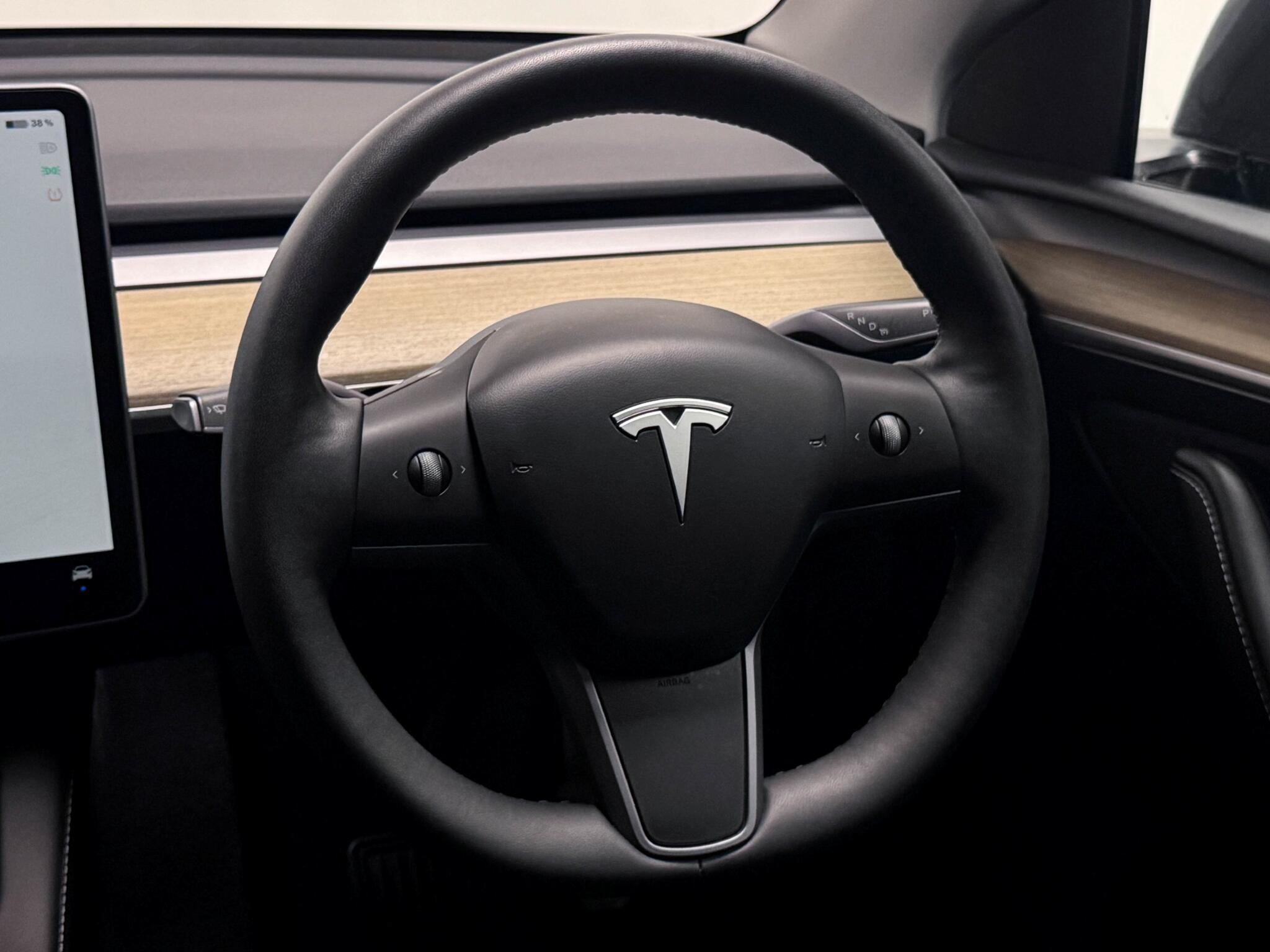 Tesla Model Y view 17