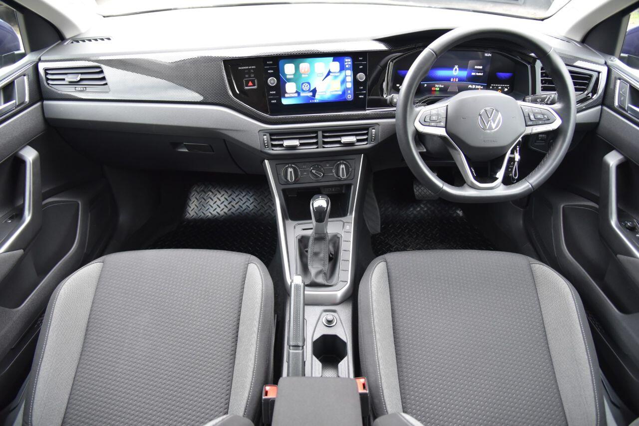 Volkswagen Polo view 2