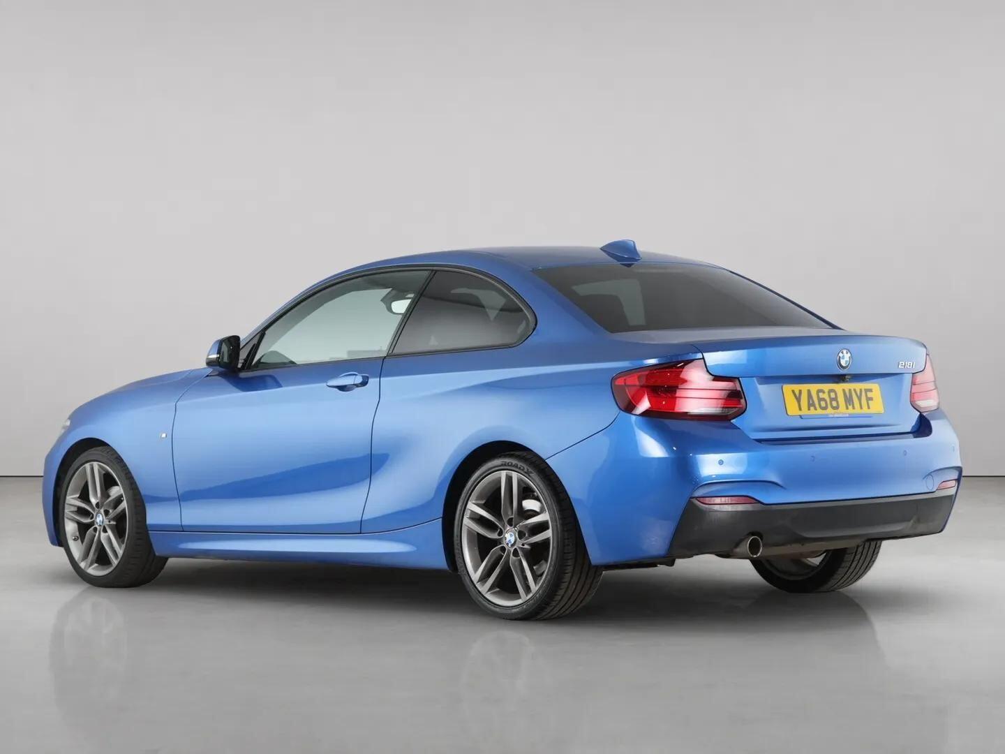 BMW 2 Series view 6