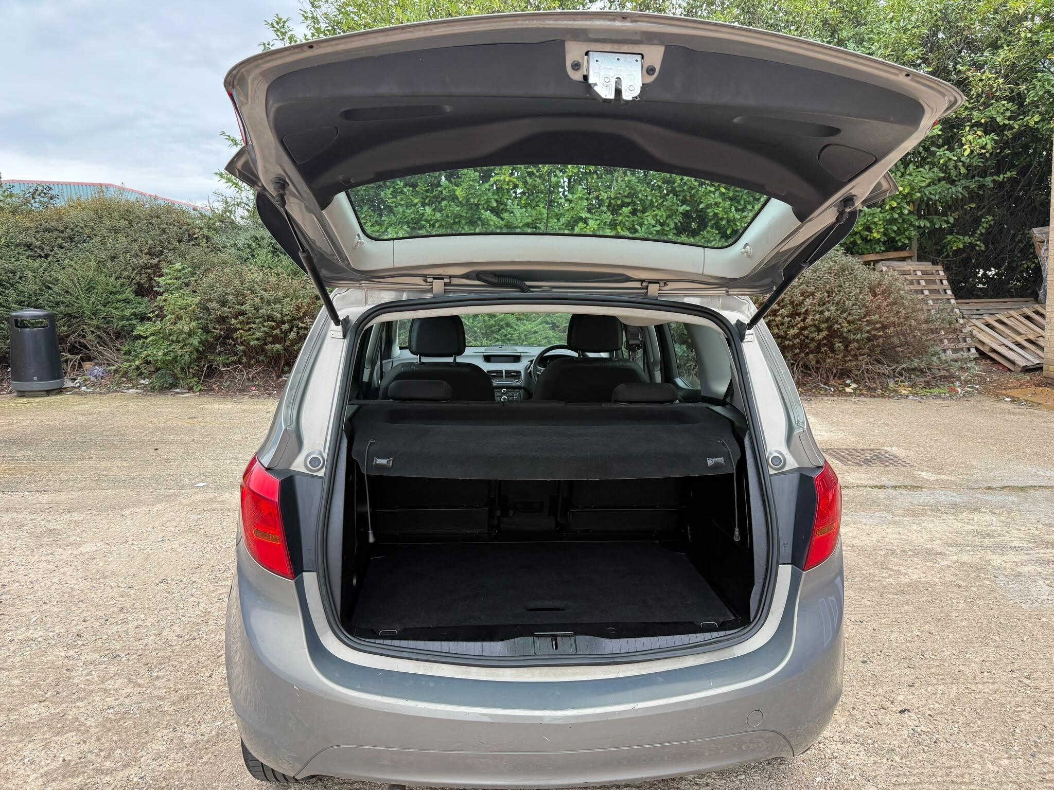 Vauxhall Meriva view 4