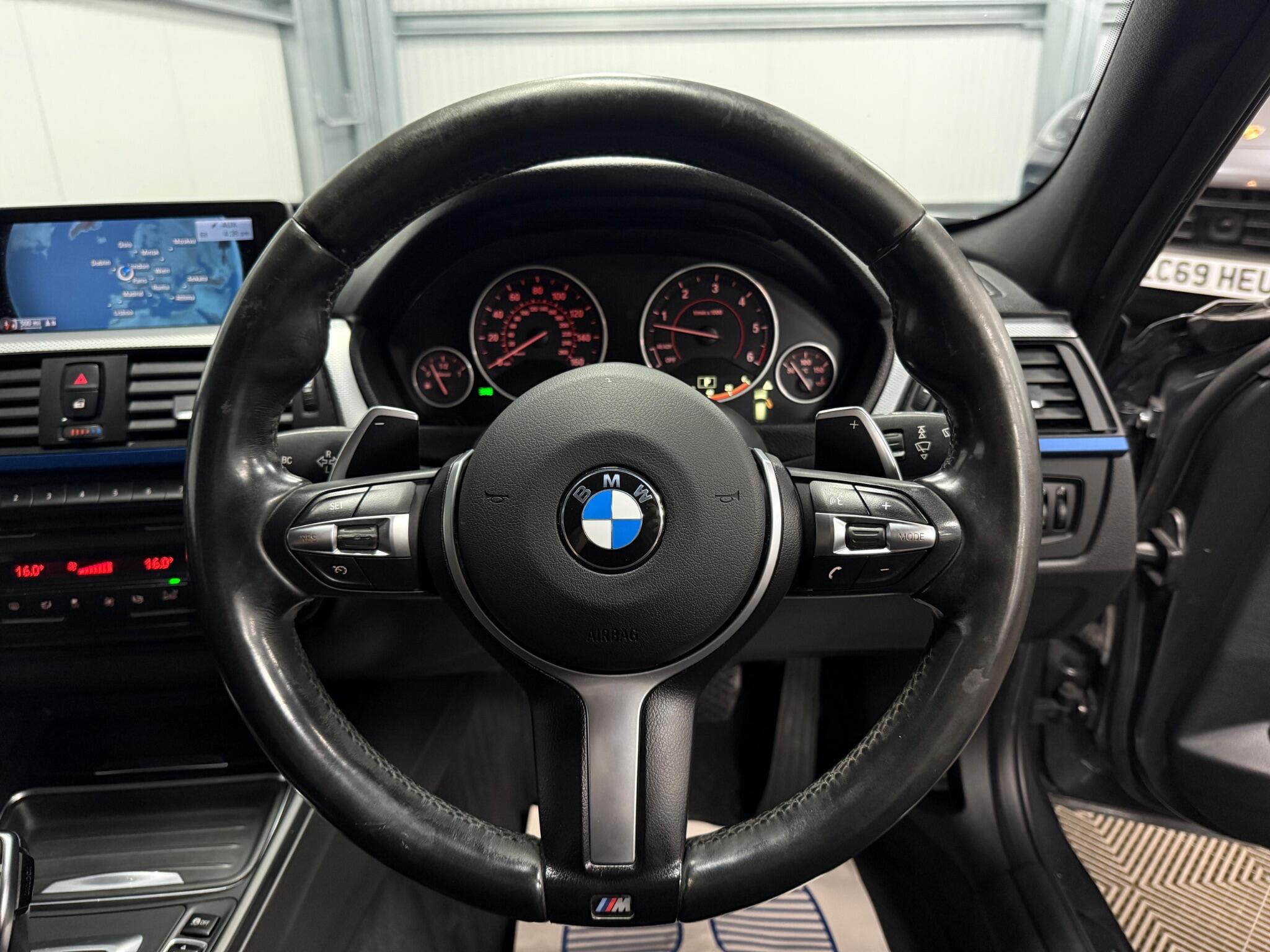 BMW 3 Series view 15