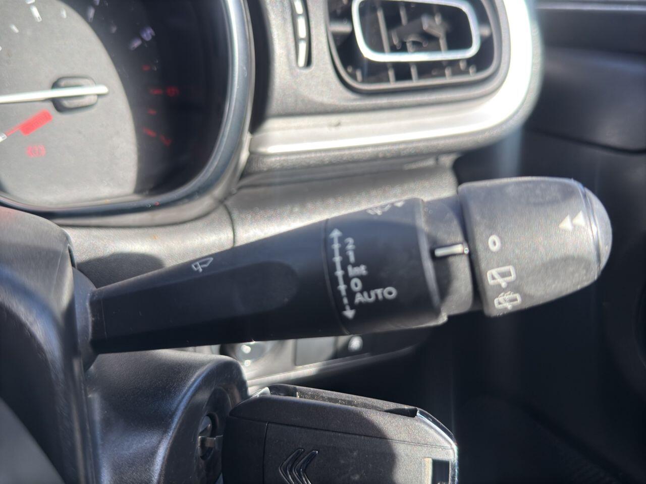 Citroen C3 view 32