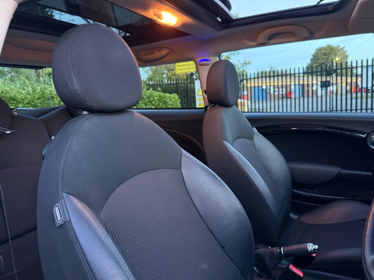Mini Hatch view 10
