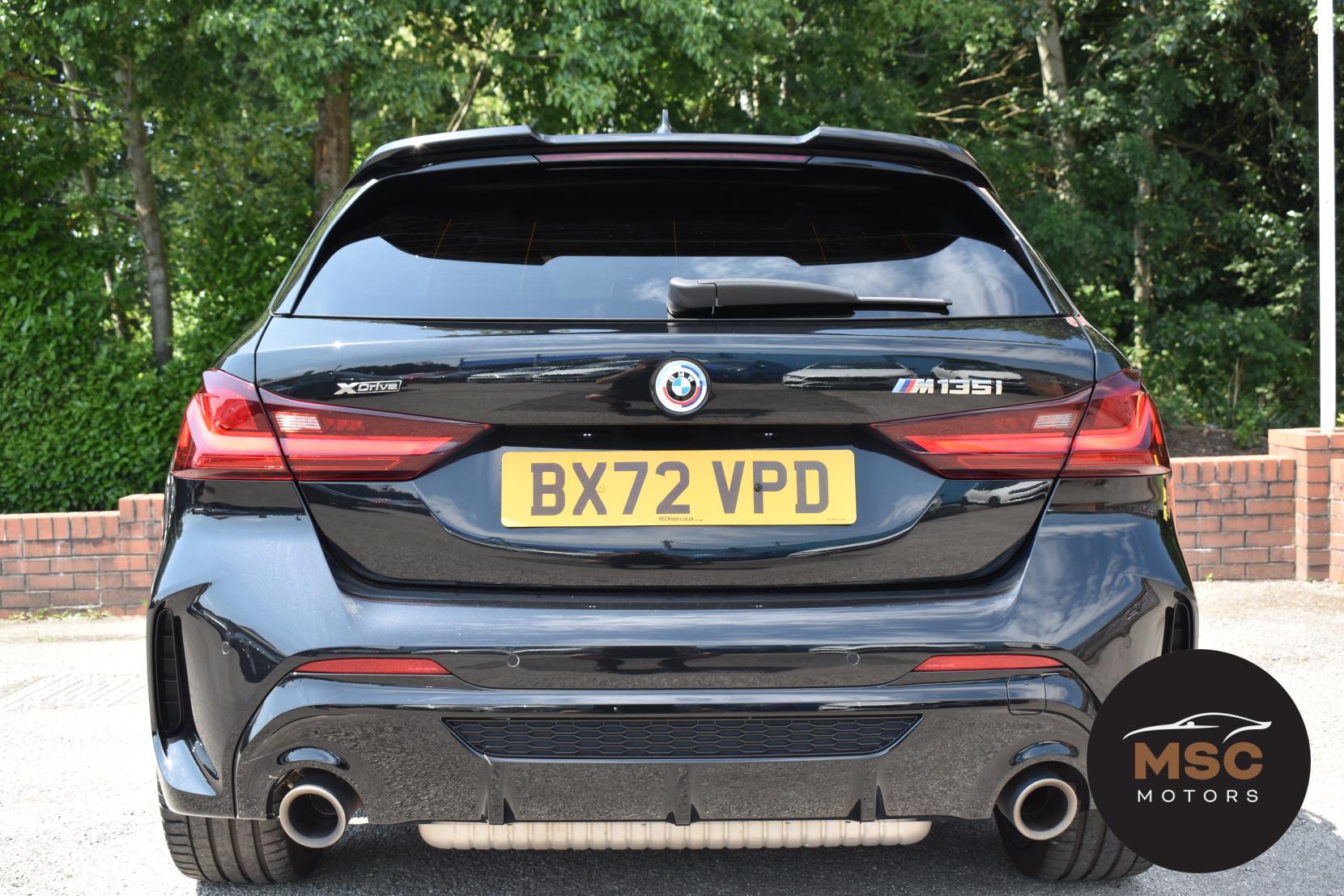 BMW 1 Series view 16
