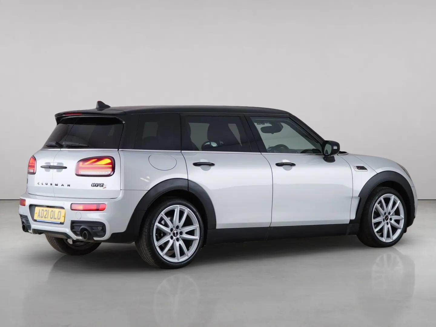 Mini Clubman view 8
