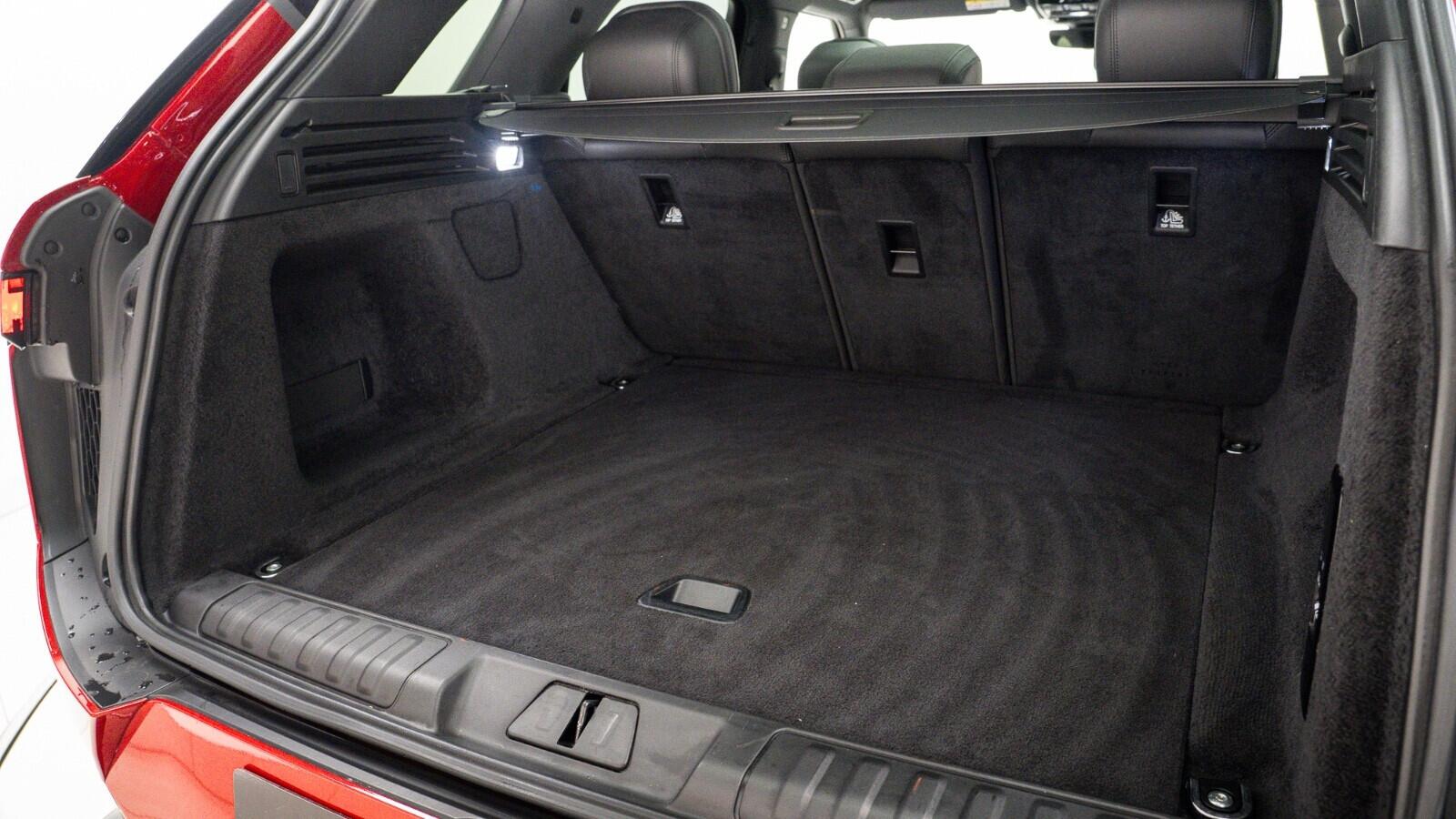 Land Rover Range Rover Sport view 30