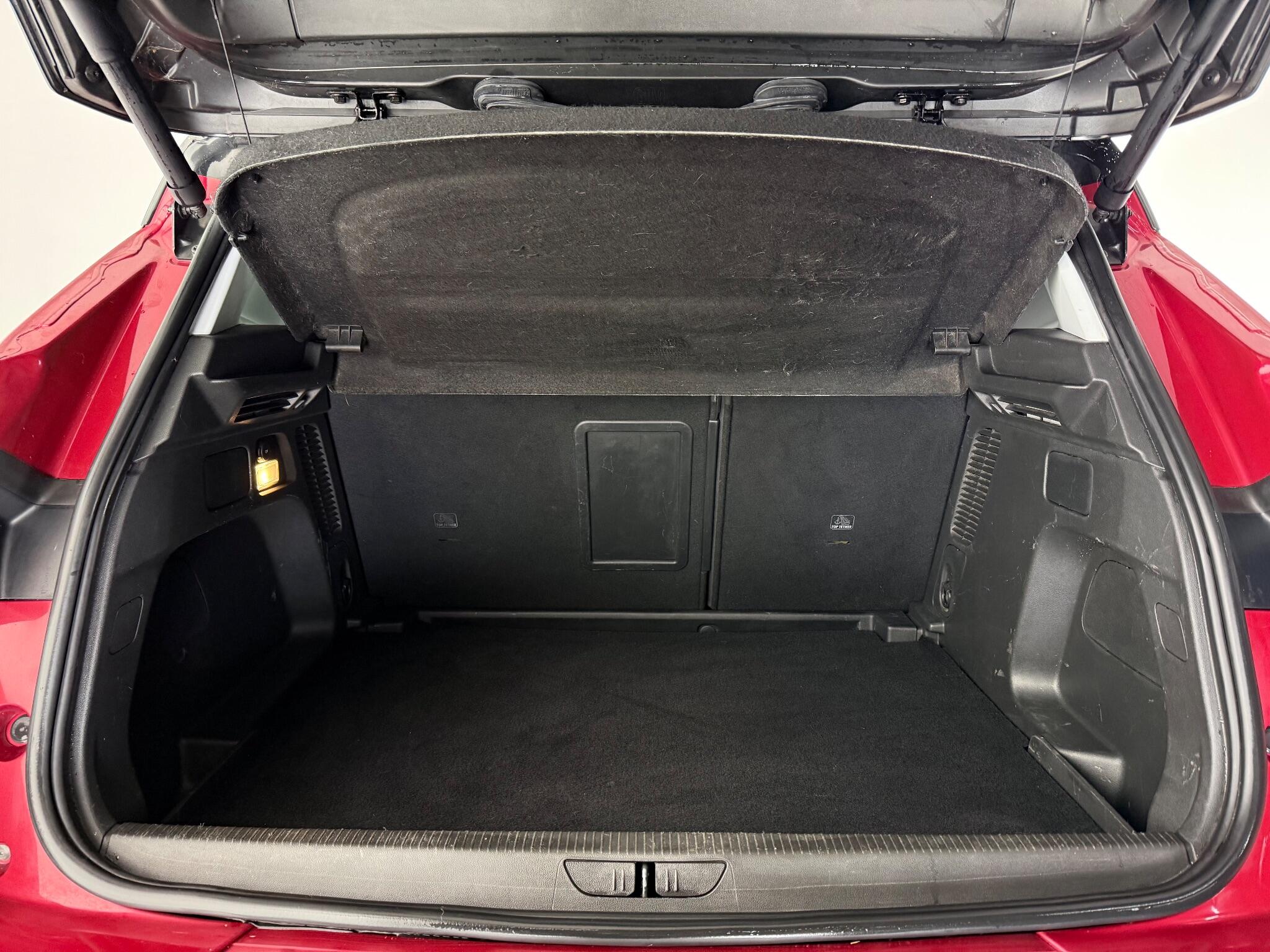 Vauxhall Grandland view 12