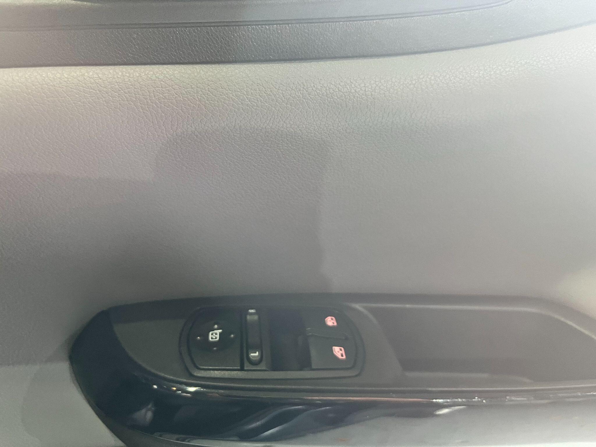 Vauxhall Corsa view 28