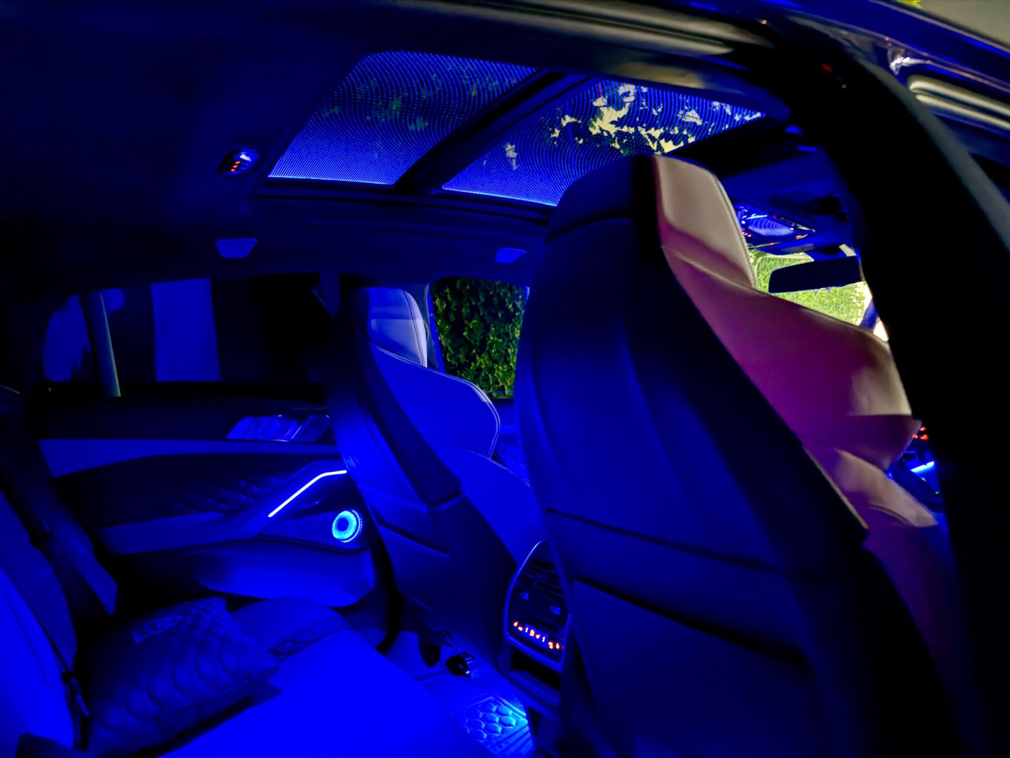 BMW X6 M view 11