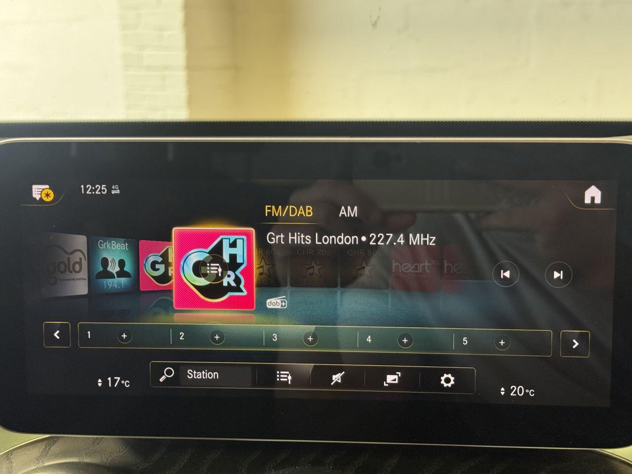 Mercedes-Benz GLC view 49