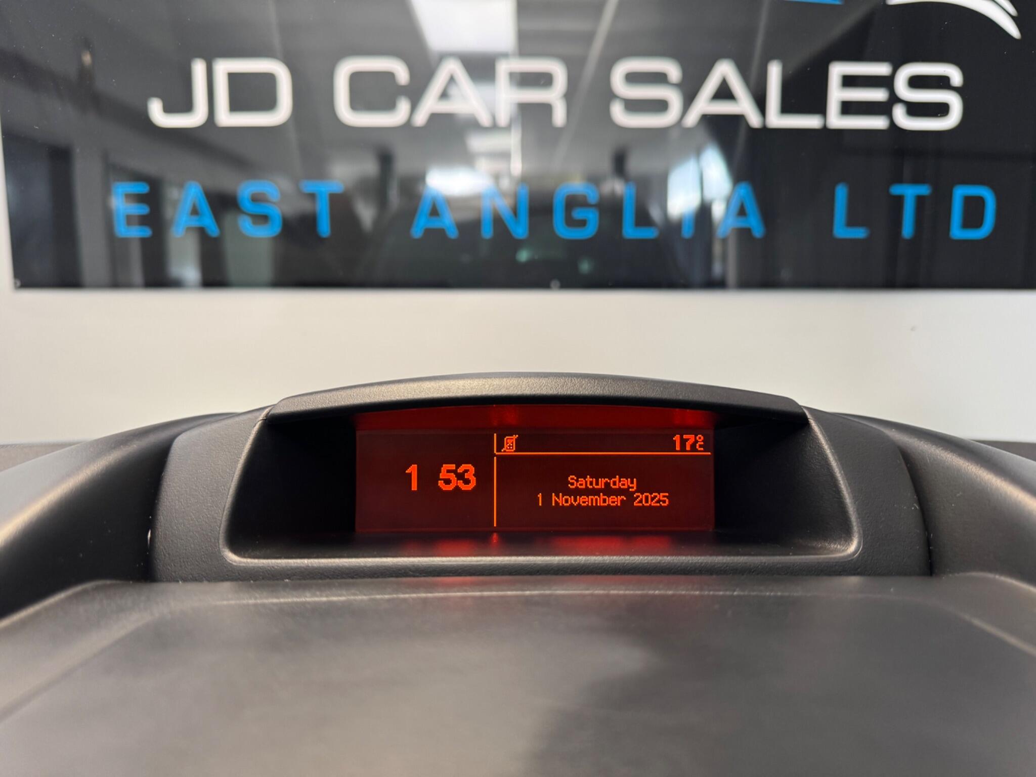 2014 Citroen Berlingo 1.6 e-HDi Airdream XTR Multispace MPV ETG6 Euro 5 (s/s) 5dr • 41,000 miles image 36