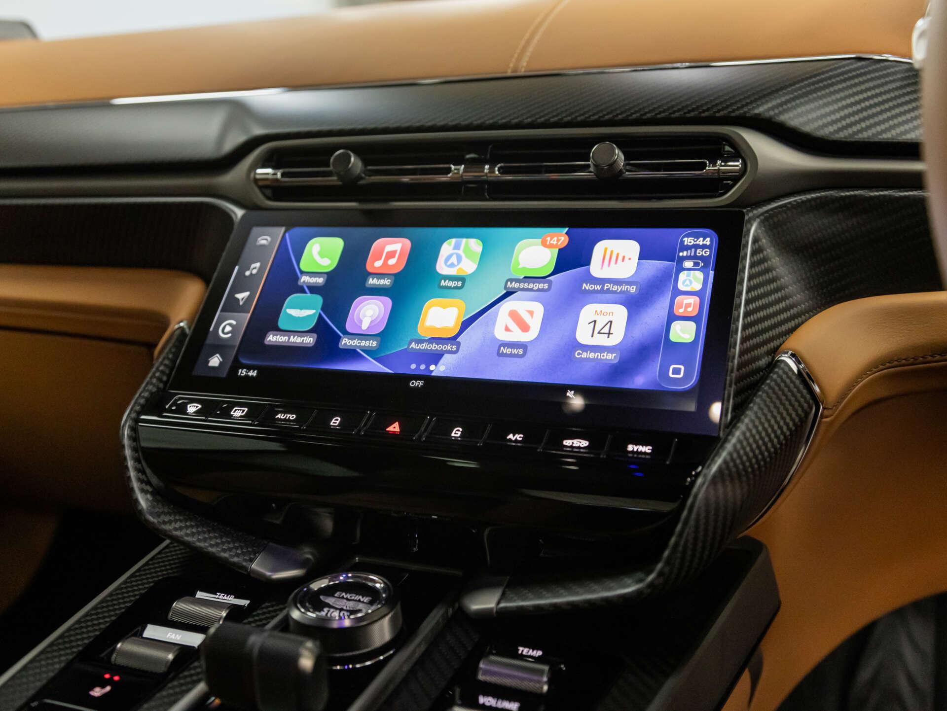 Aston Martin Vanquish view 50