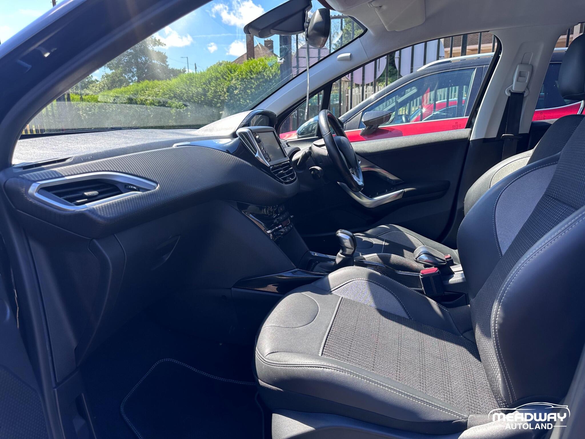 Peugeot 2008 view 35