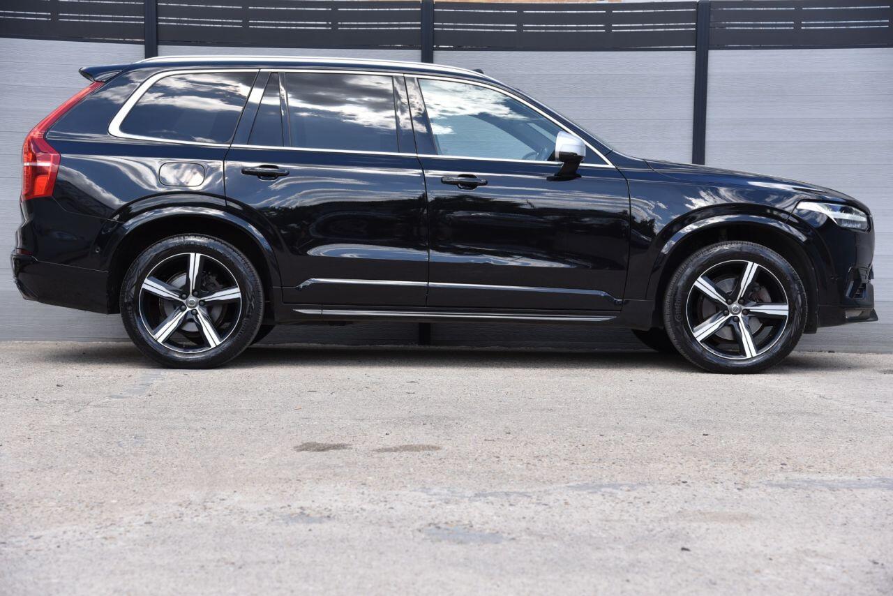 Volvo XC90 view 7