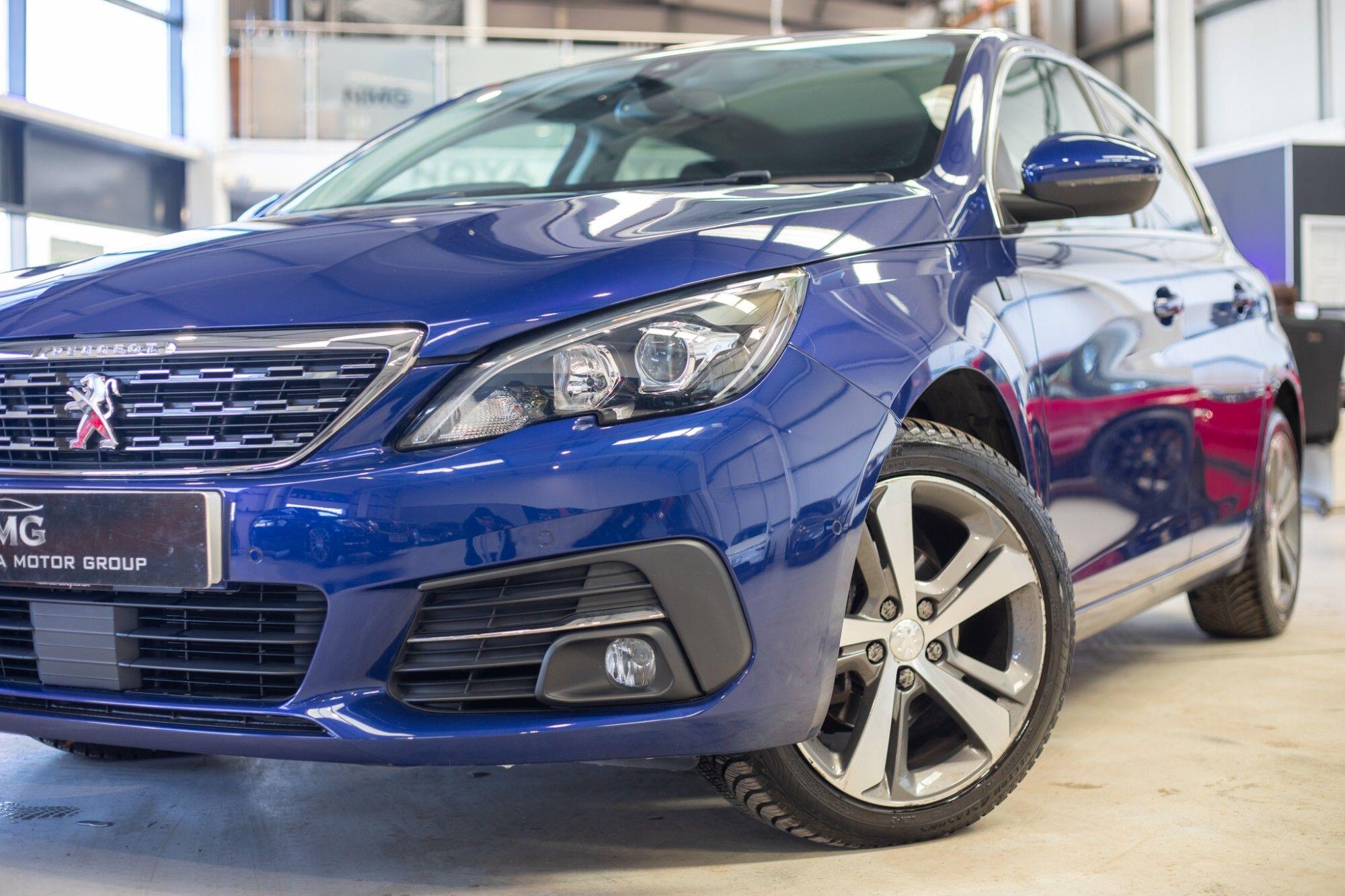 Peugeot 308 view 7