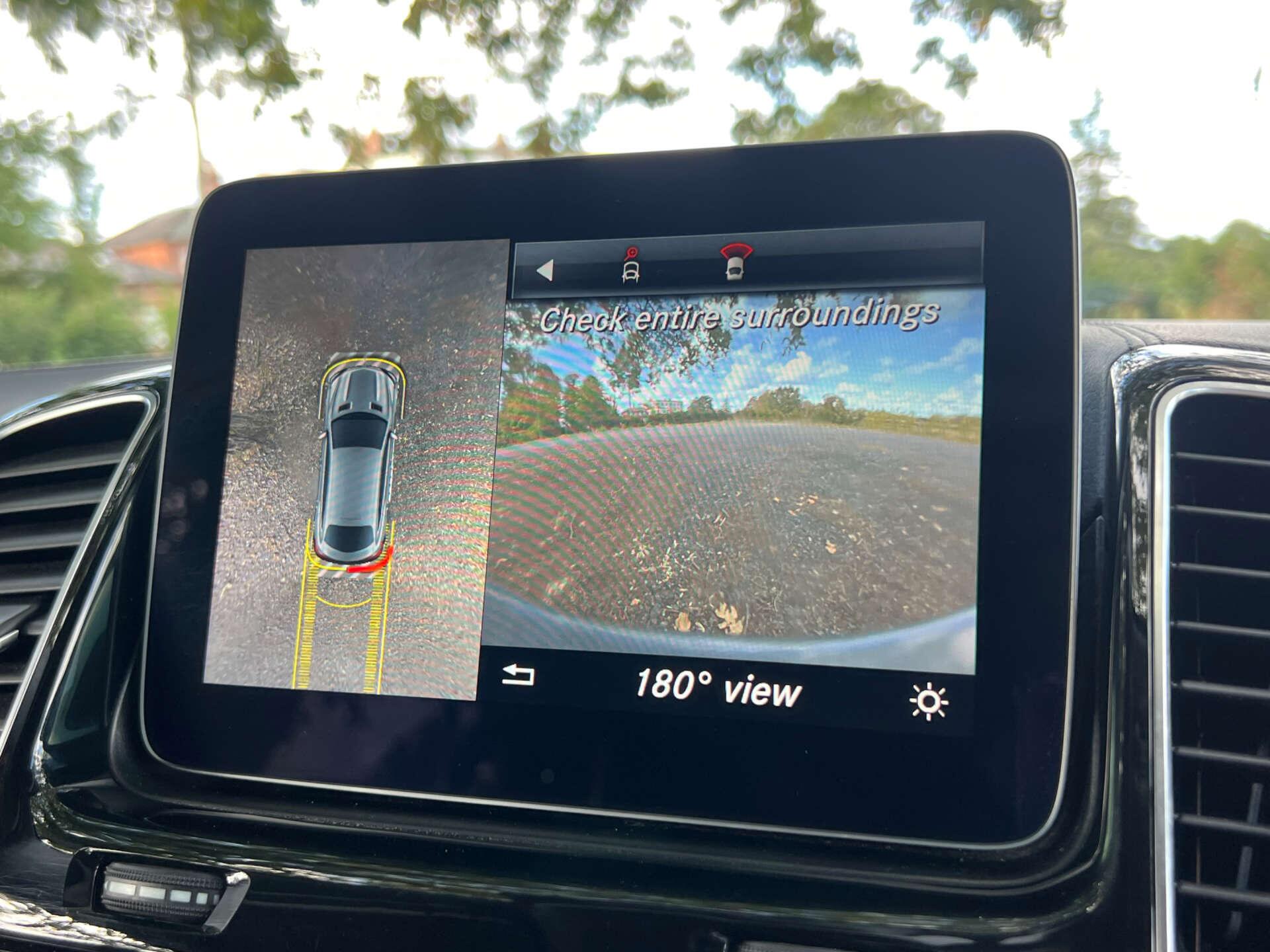 Mercedes-Benz GLE view 57