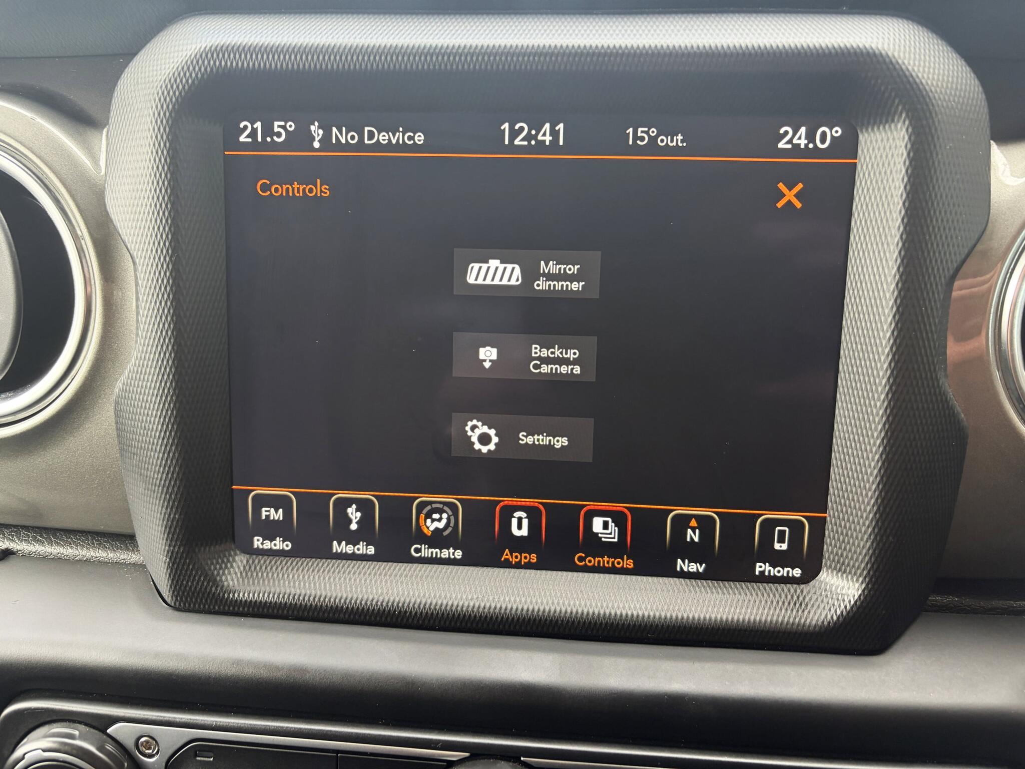 Jeep Wrangler view 35