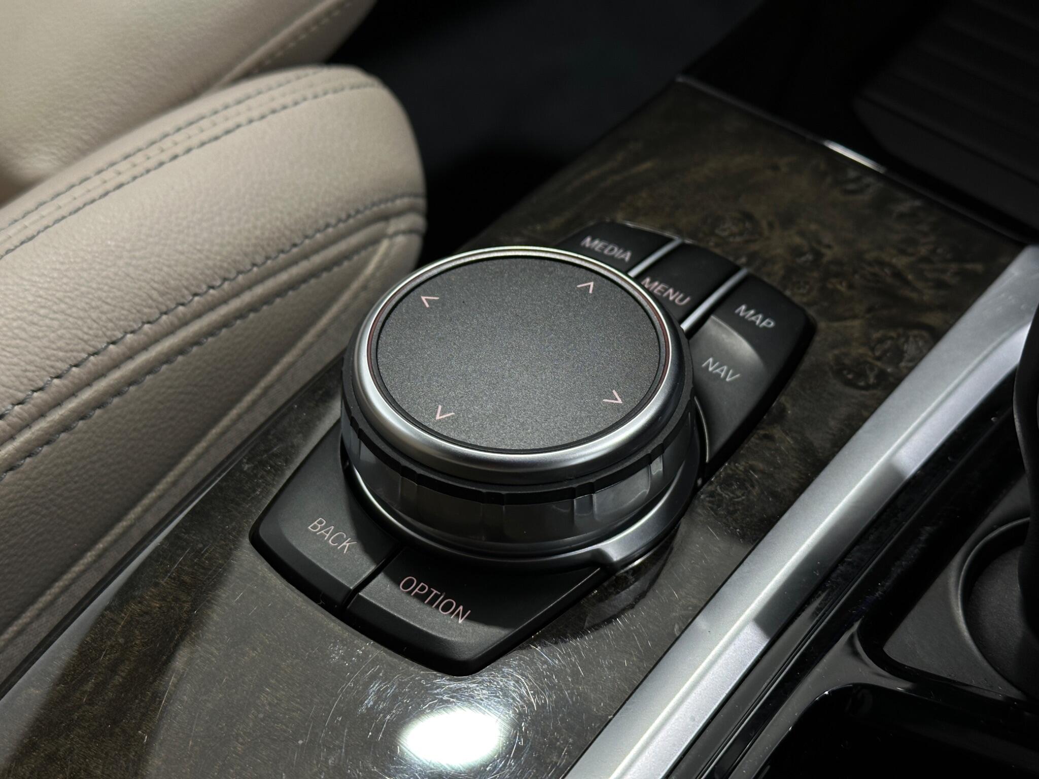 BMW X3 view 22