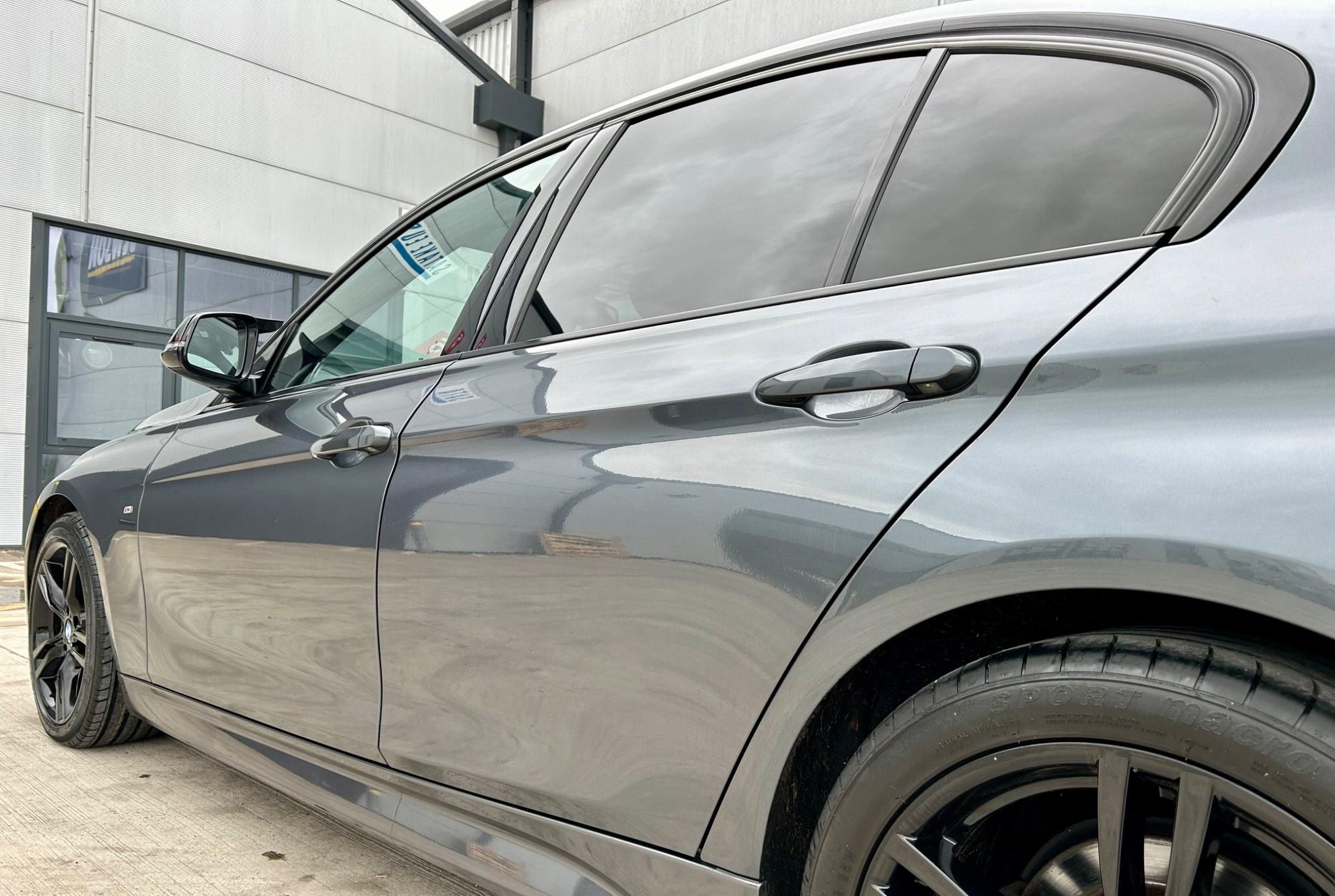 BMW 3 Series view 9