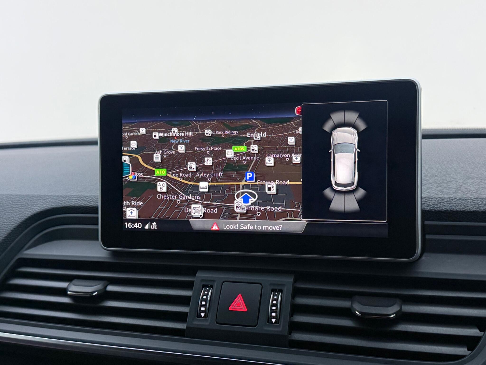 Audi Q5 view 22