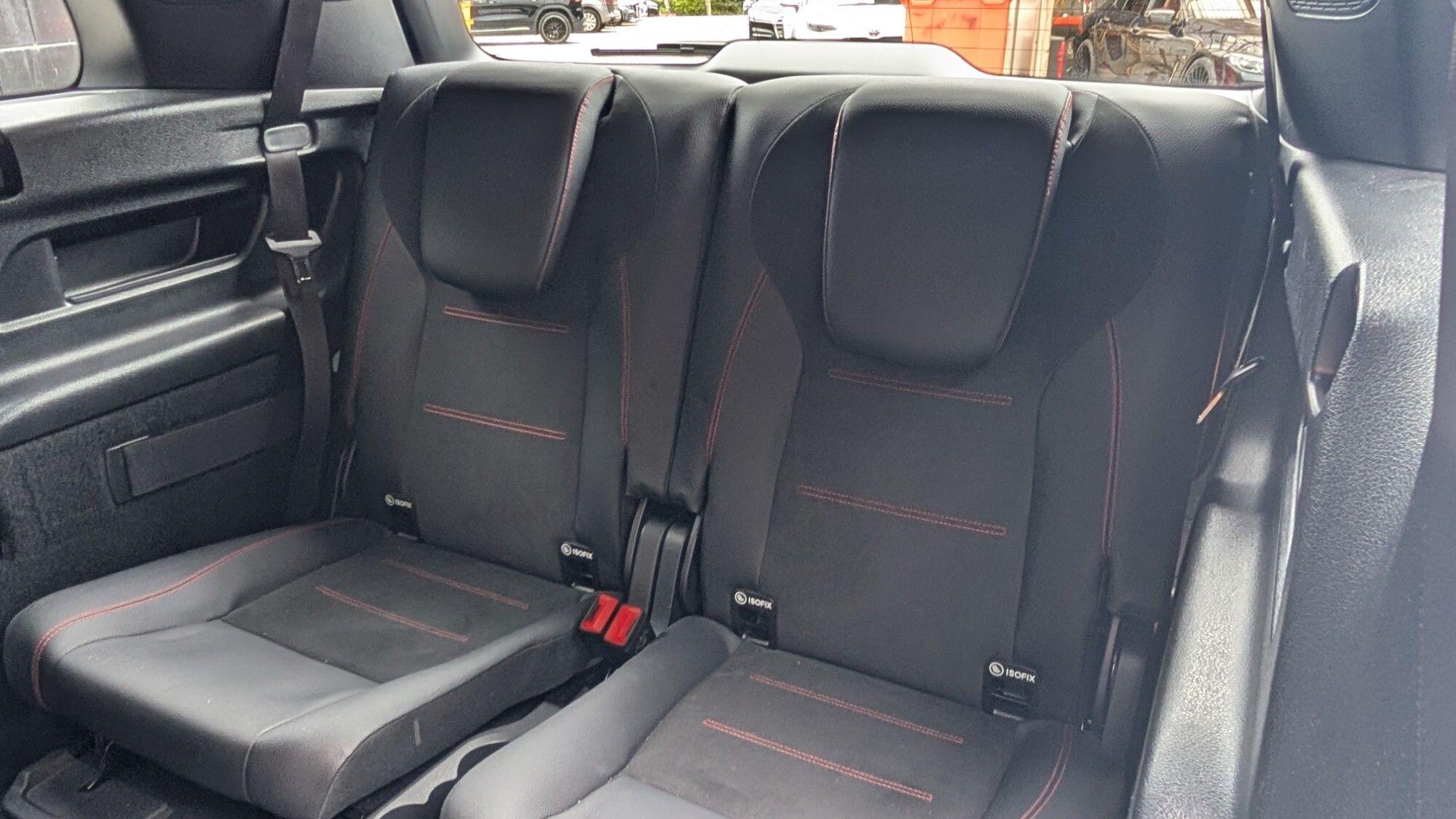Mercedes-Benz GLB view 14