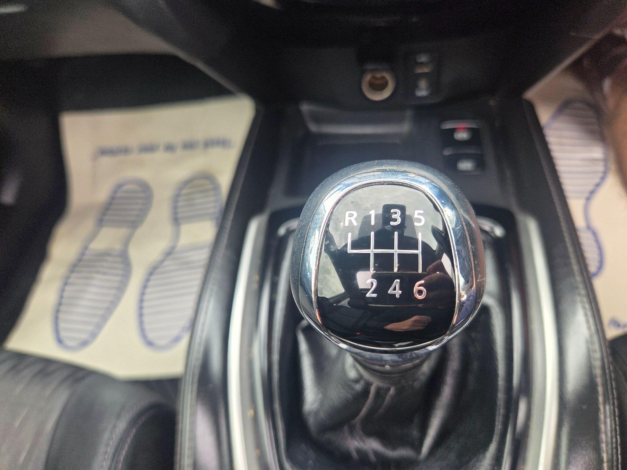 Nissan X-Trail view 13