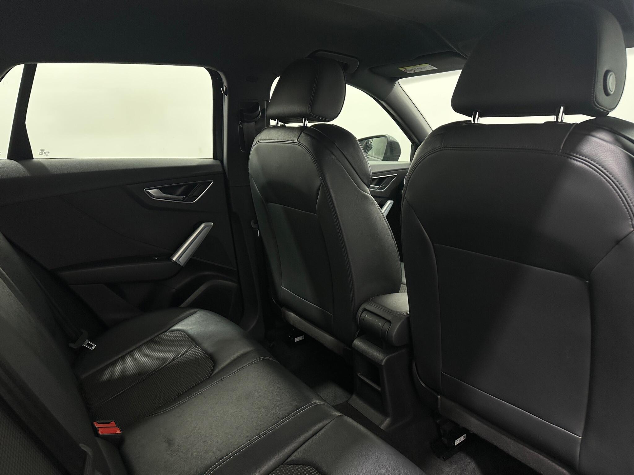 Audi Q2 view 38