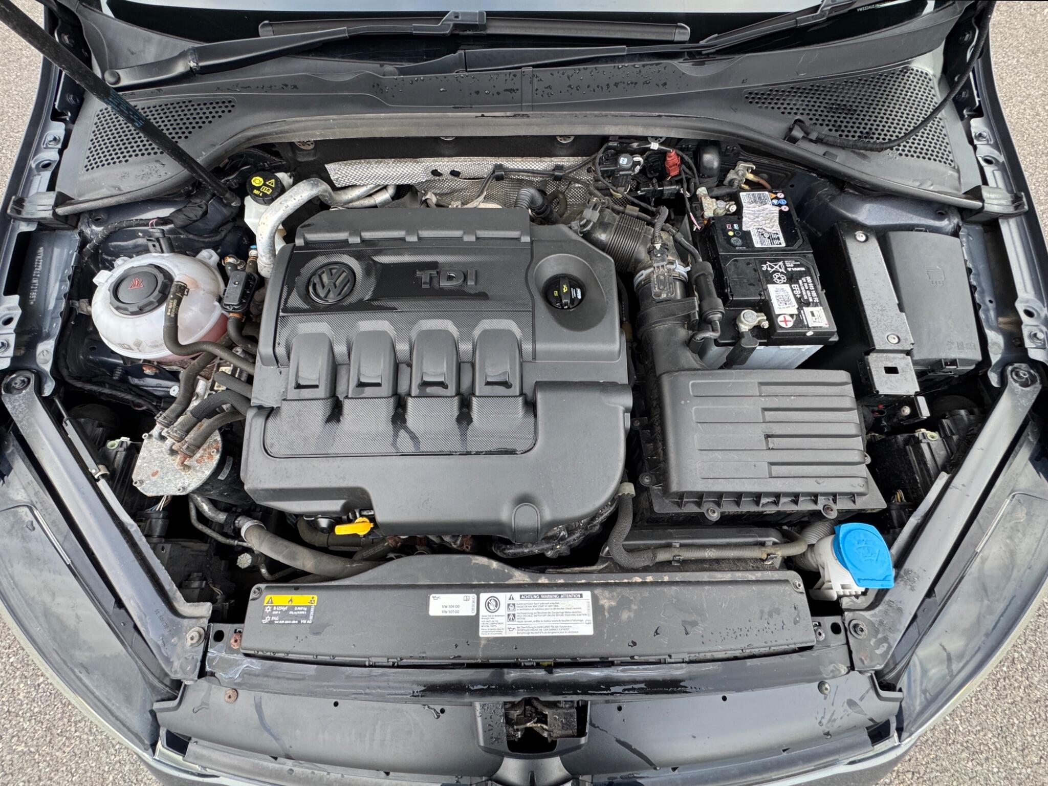 Volkswagen Golf view 52