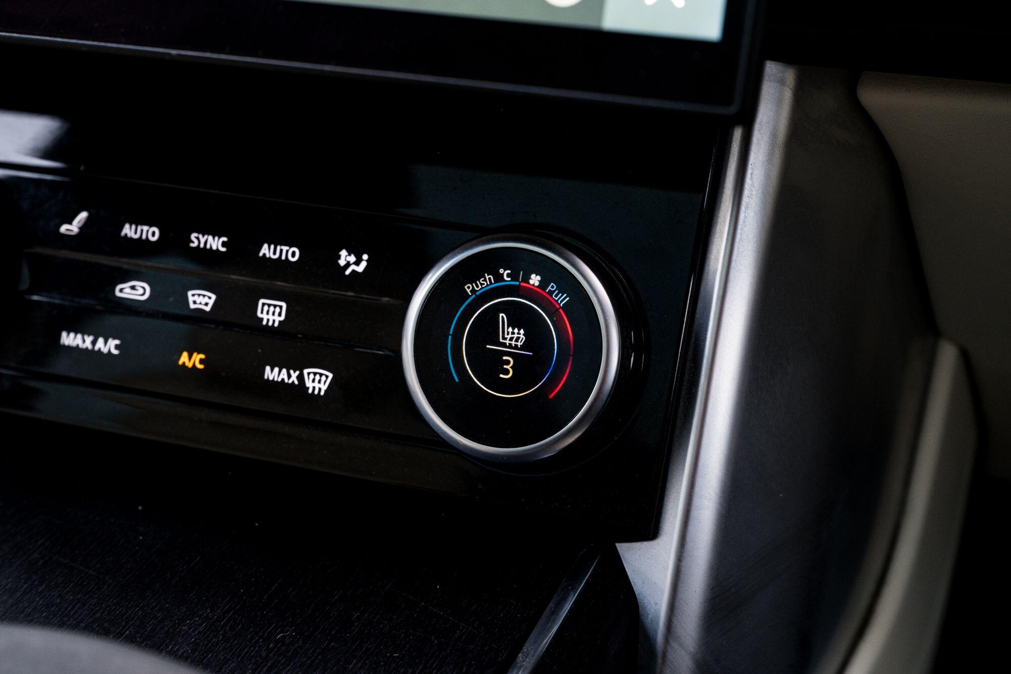 Land Rover Range Rover view 56