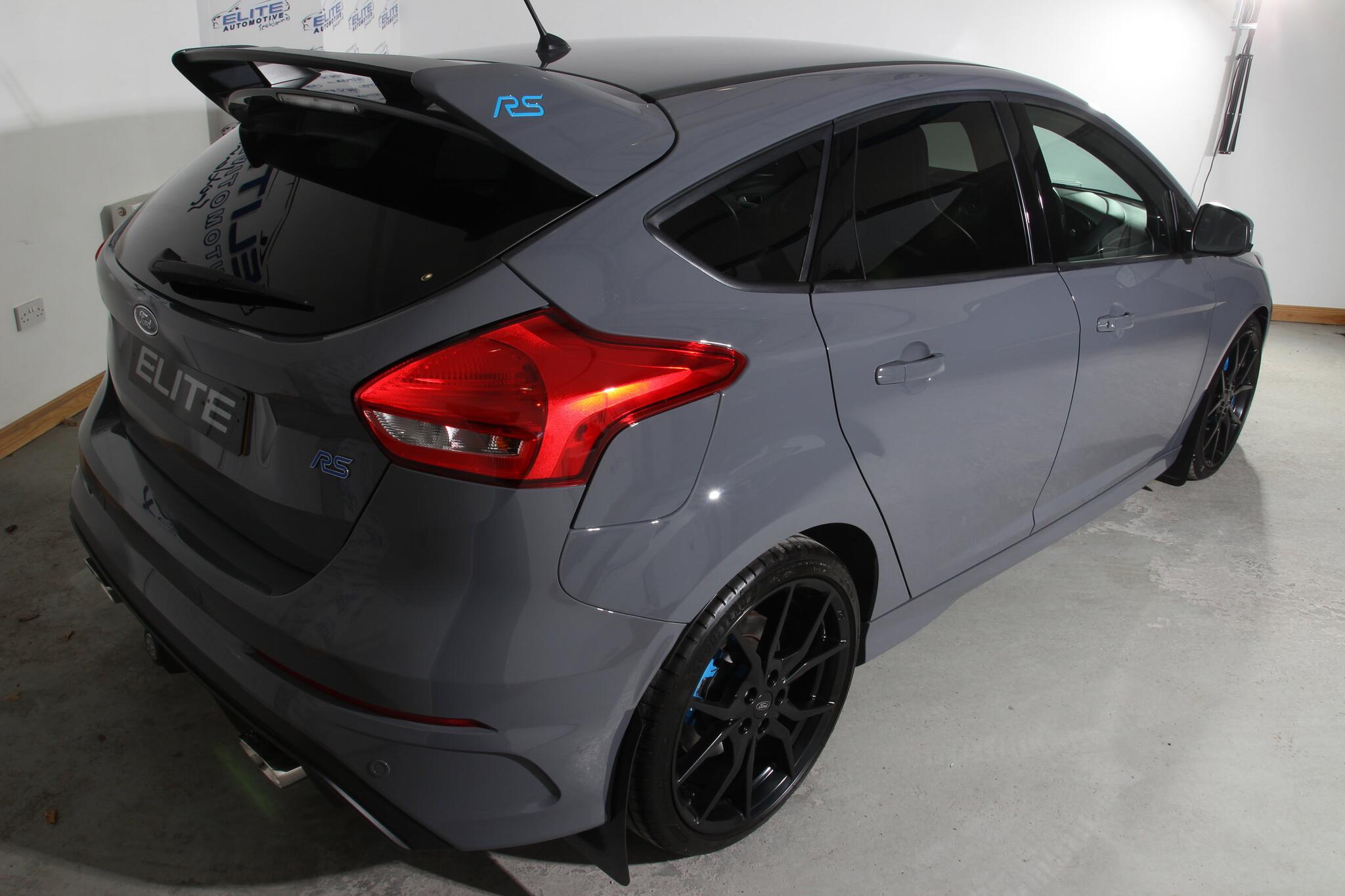 Ford Focus view 23