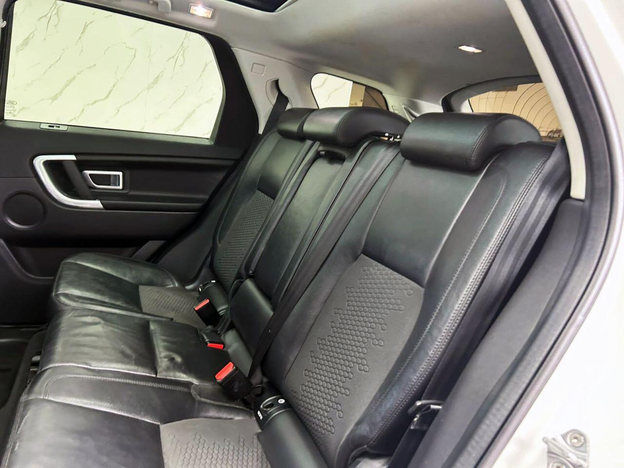 Land Rover Discovery Sport view 23