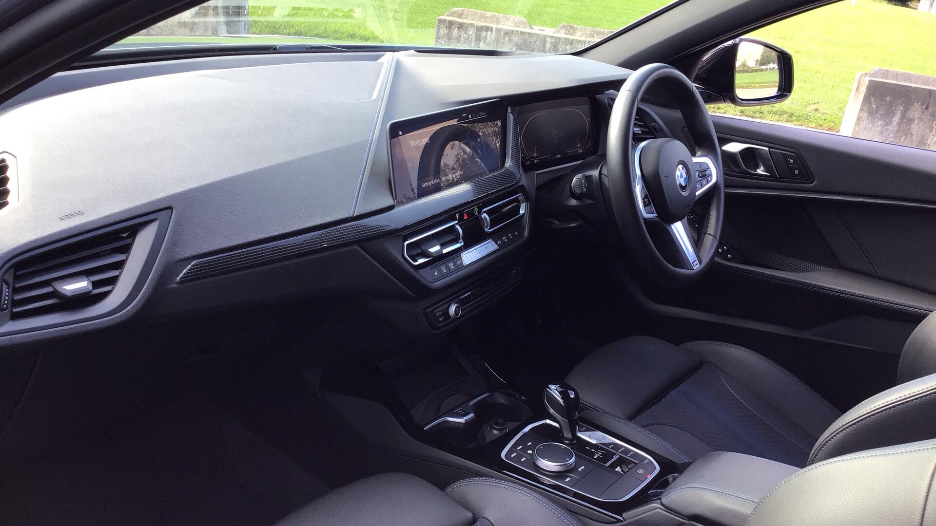 BMW 1 Series view 7