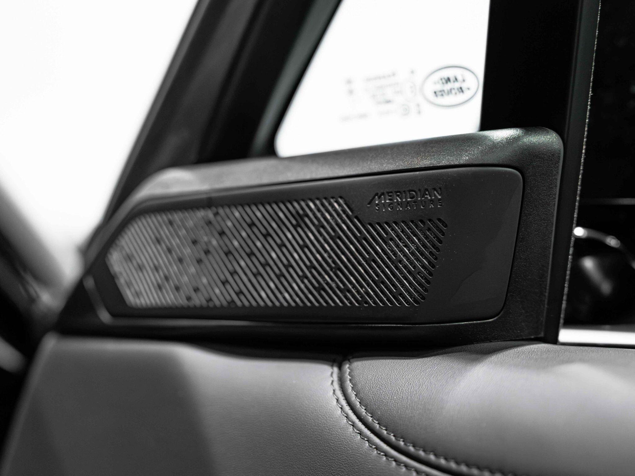Land Rover Range Rover view 40