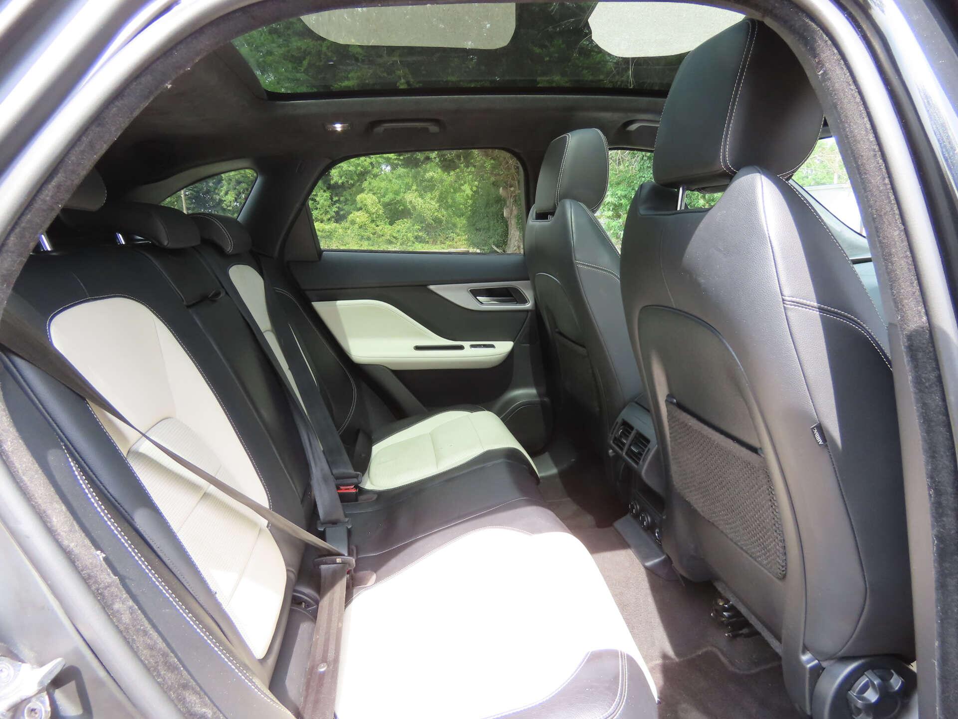 Jaguar F-Pace view 9