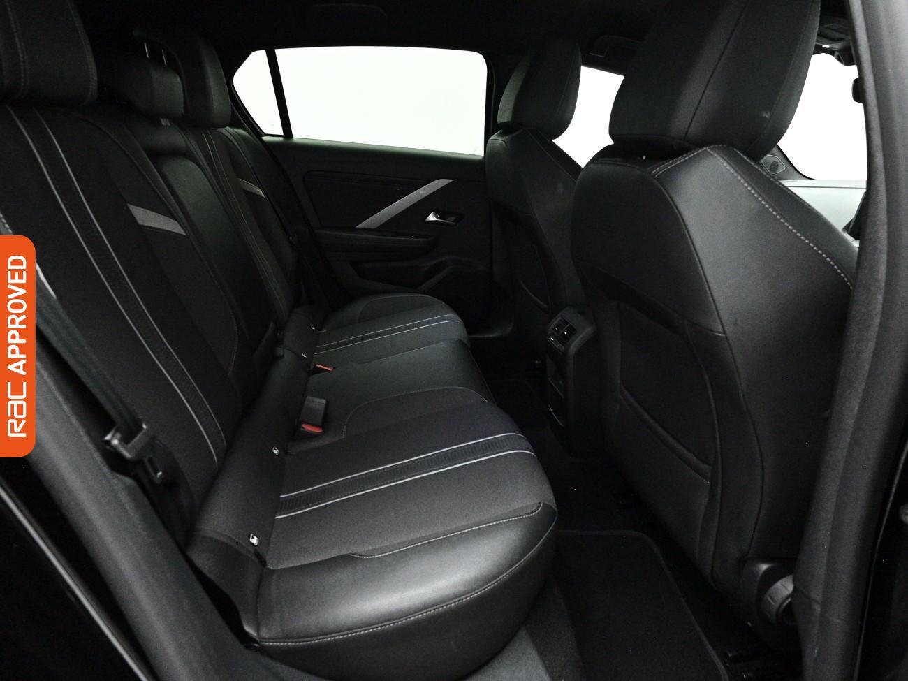 Vauxhall Astra view 13