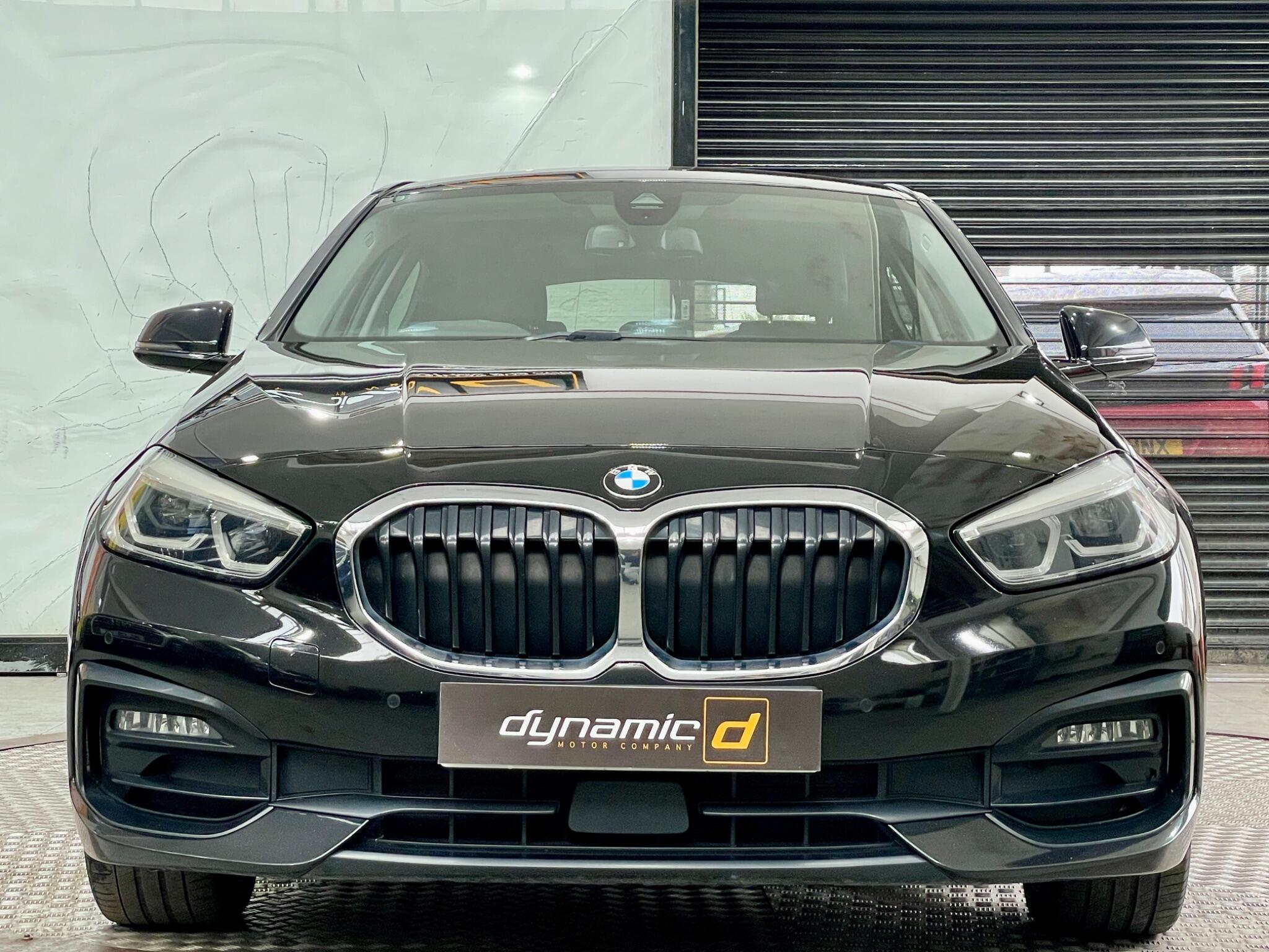 BMW 1 Series view 17