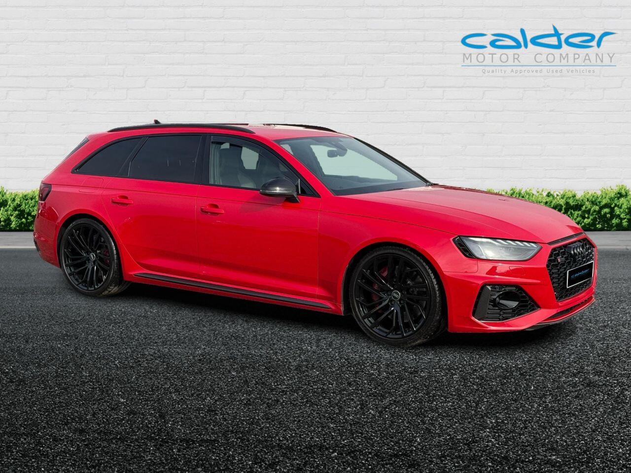 Audi RS4 view 22