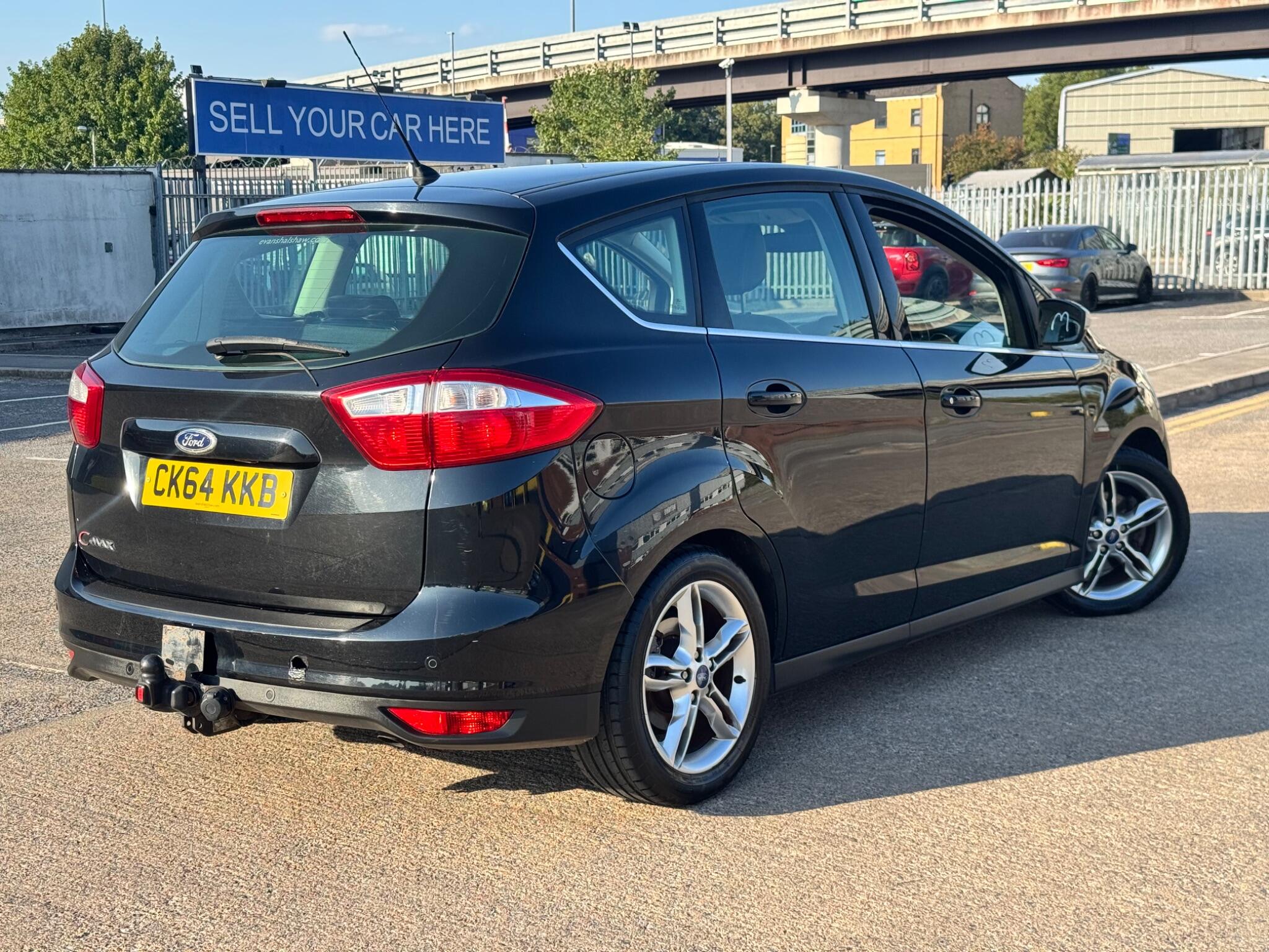 Ford C-Max view 19