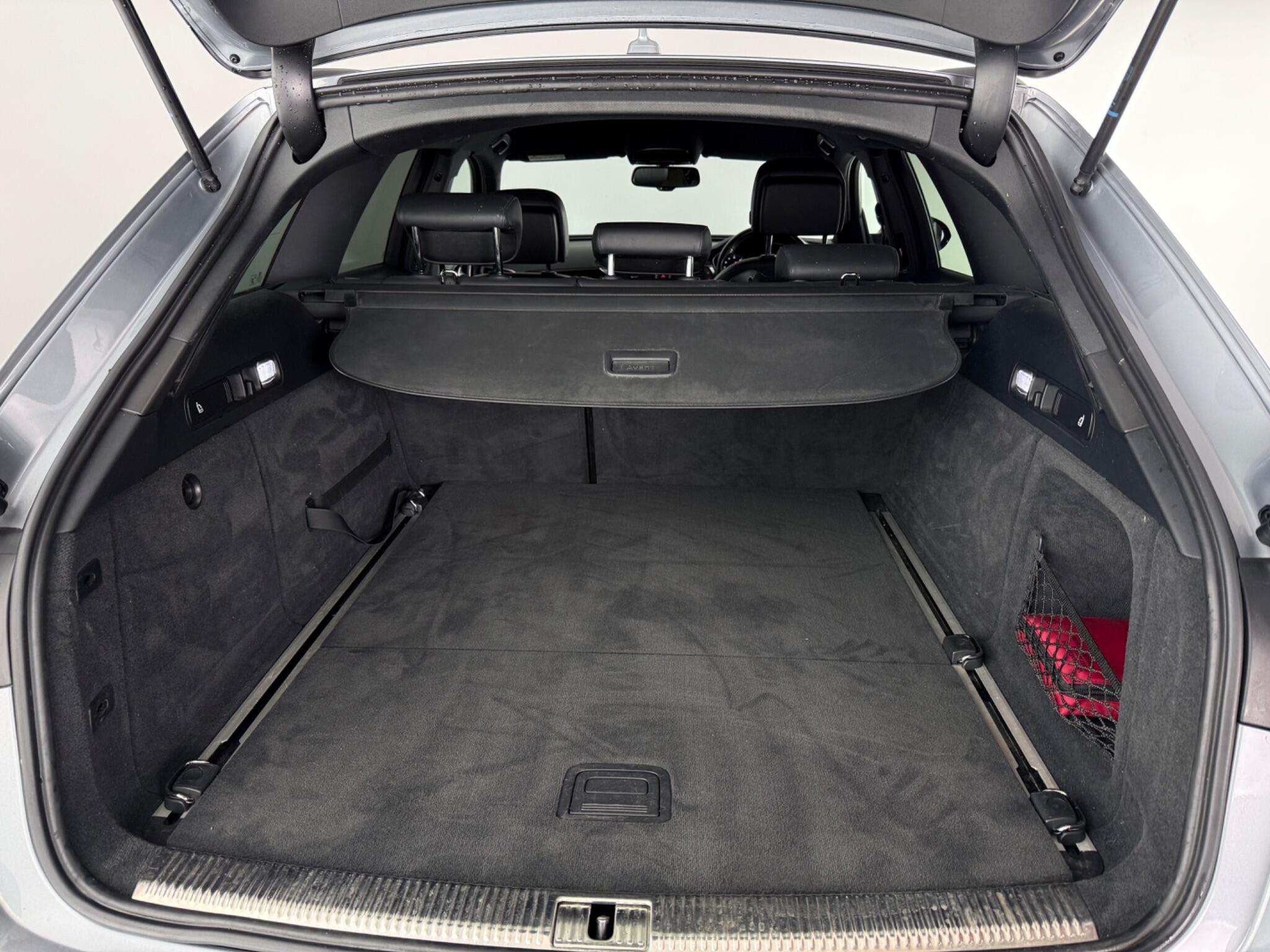Audi A6 view 10