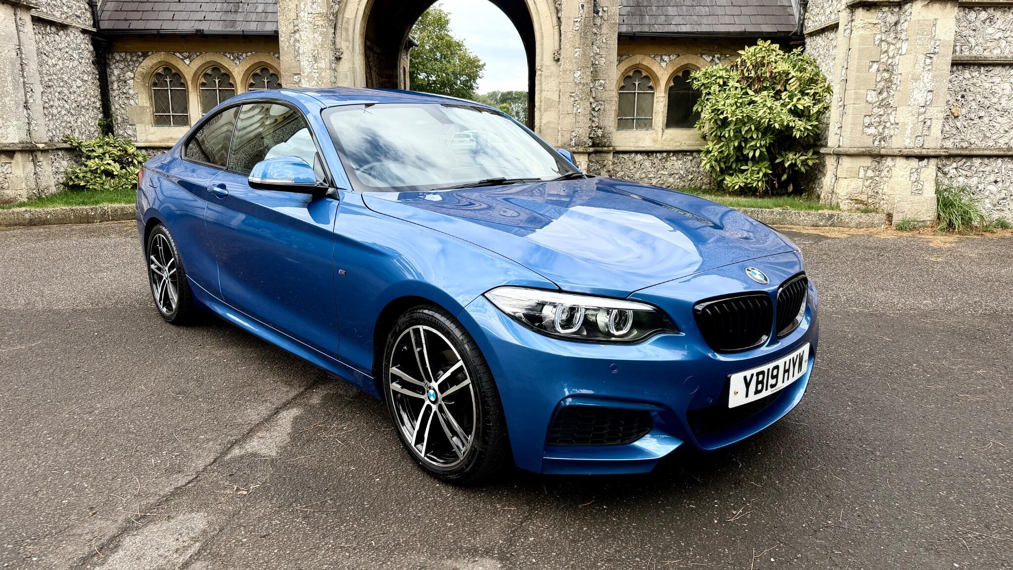 BMW 2 Series view 10