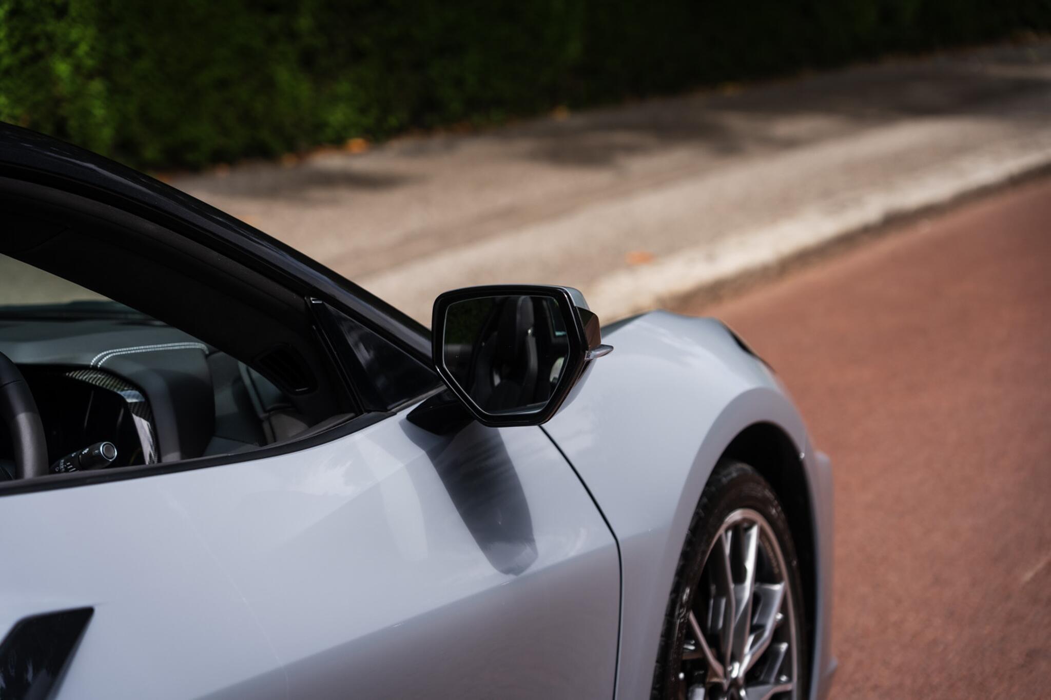 Chevrolet Corvette Stingray view 19