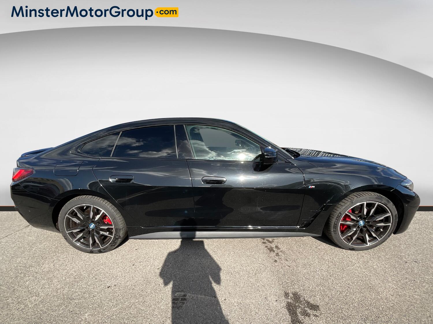 BMW i4 view 2