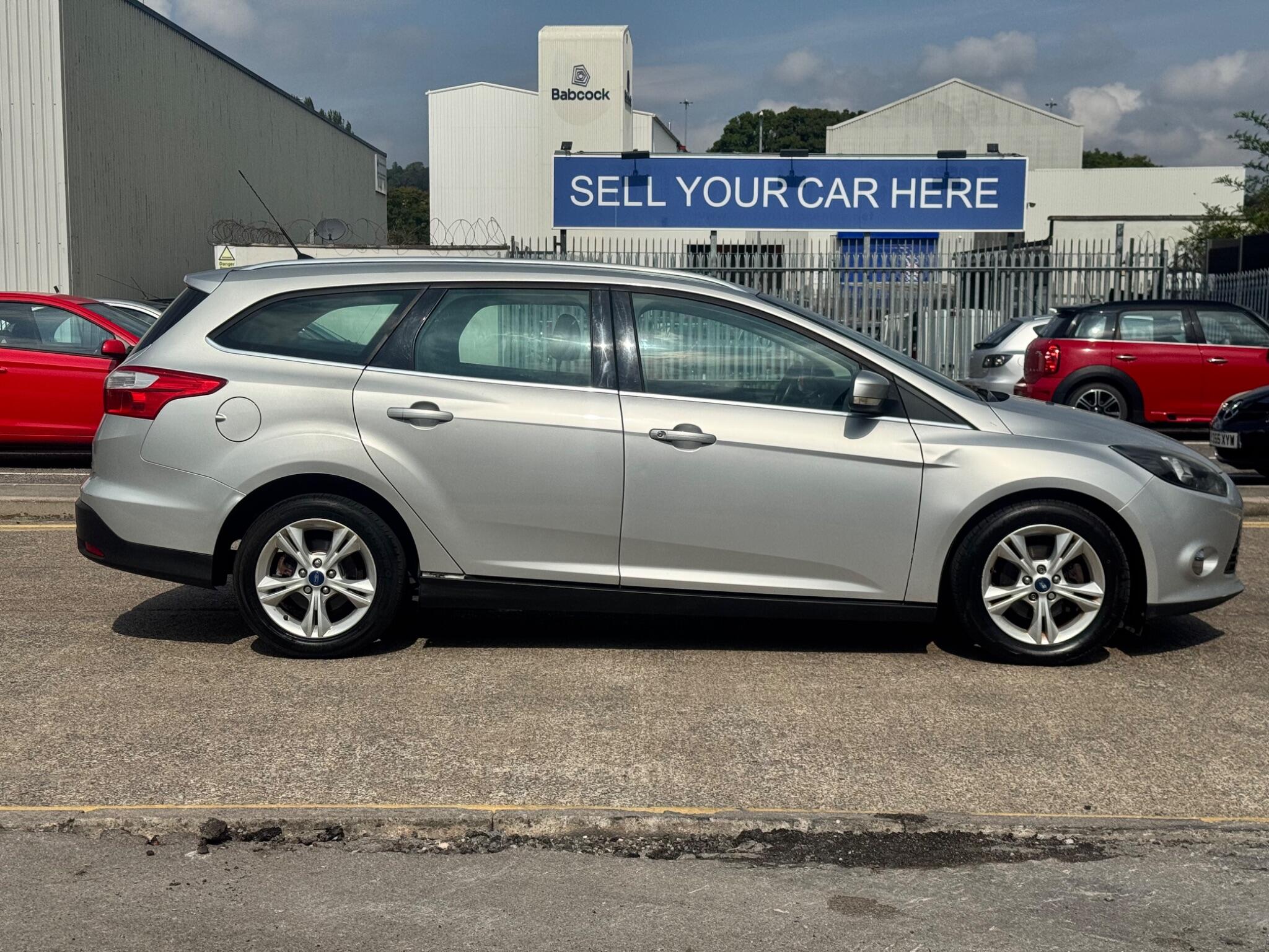 Ford Focus view 28