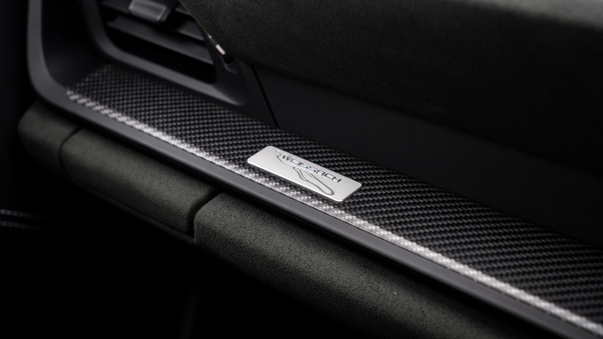 Porsche 911 view 48