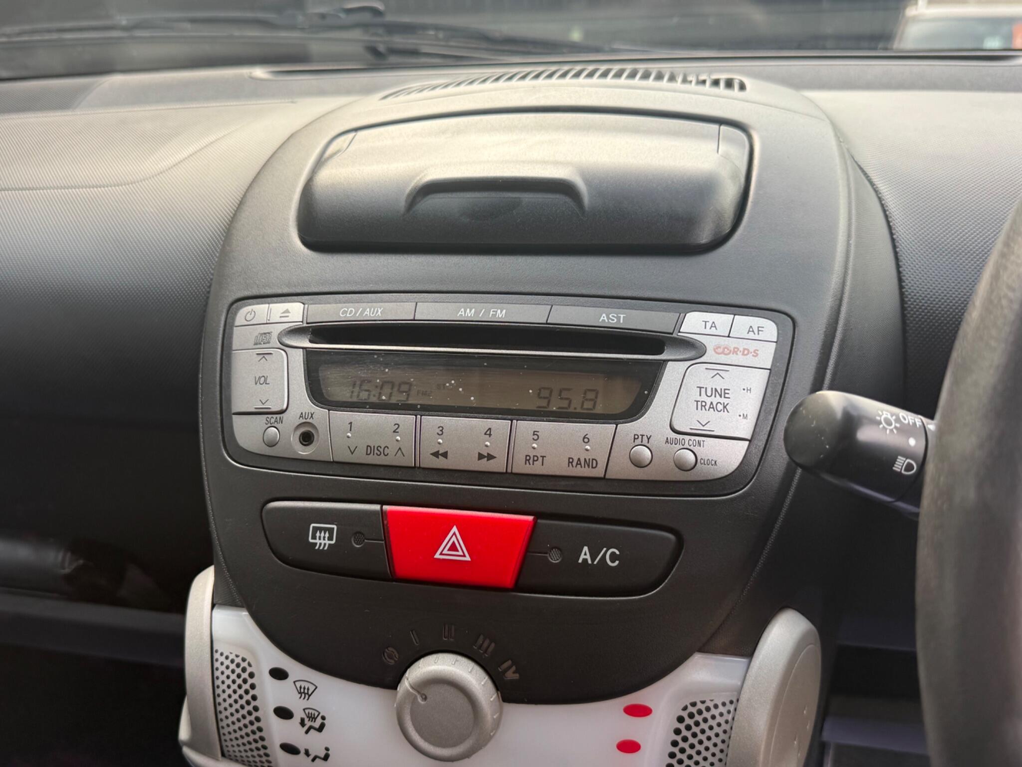 Toyota Aygo view 28