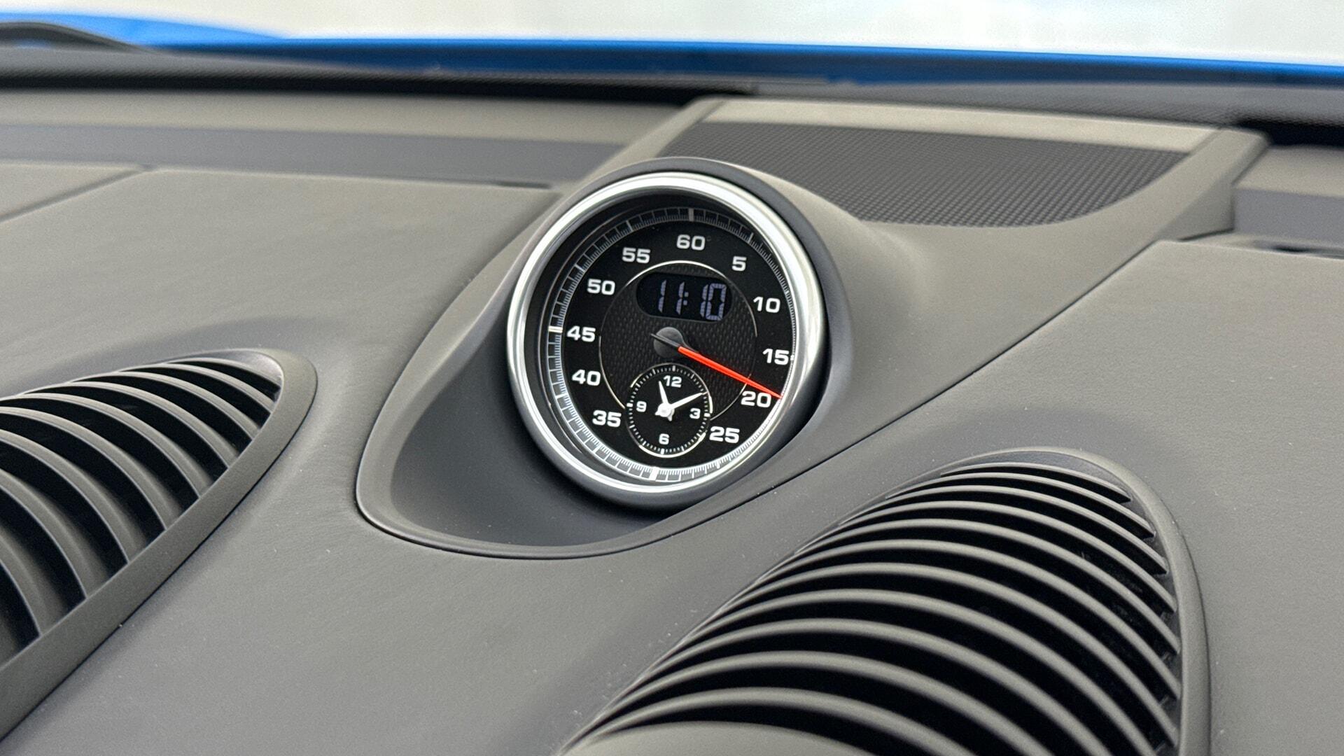 Porsche Cayman view 18
