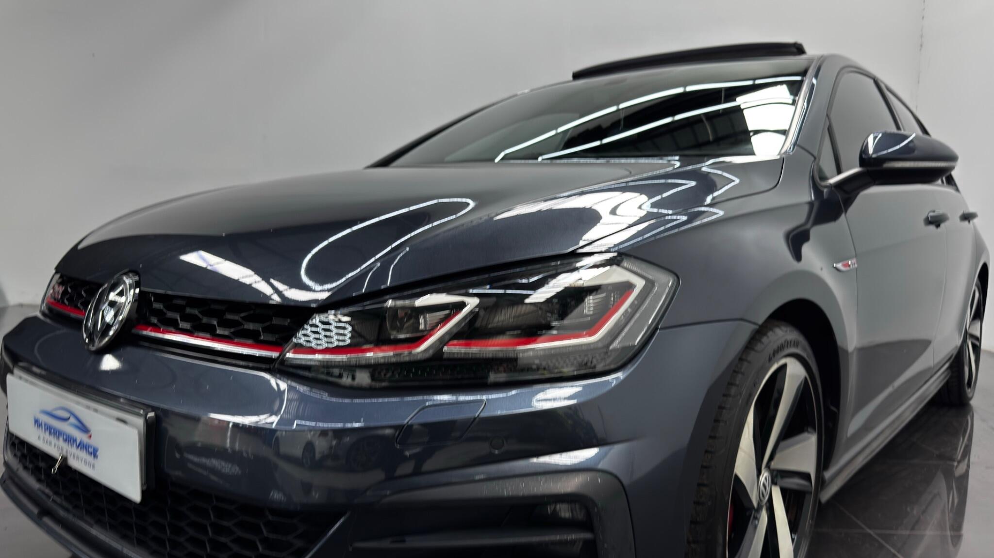 Volkswagen Golf view 24