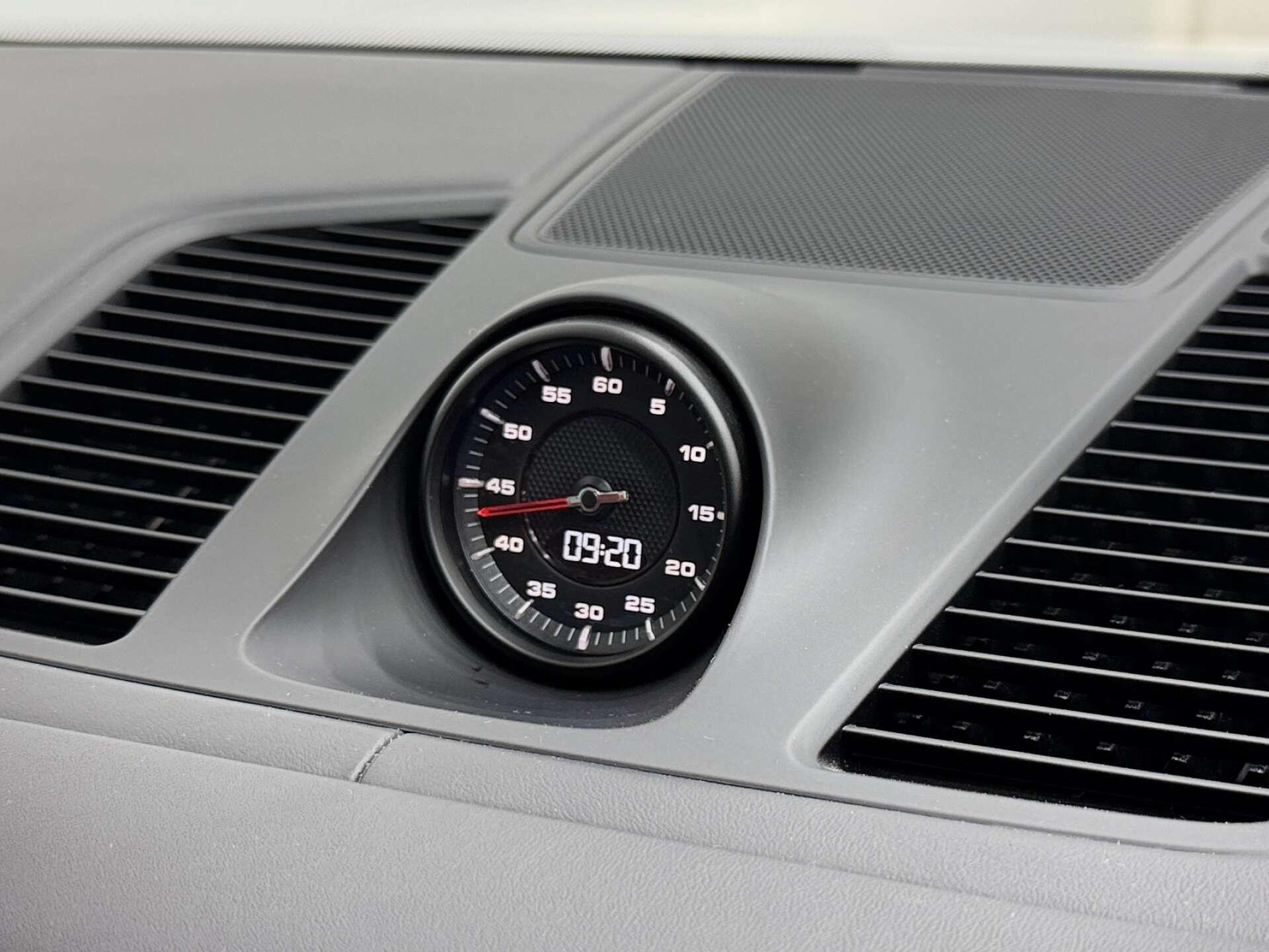 Porsche Cayenne view 46